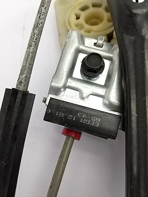 Elevalunas delantero izquierdo VOLKSWAGEN POLO (9N1) 2