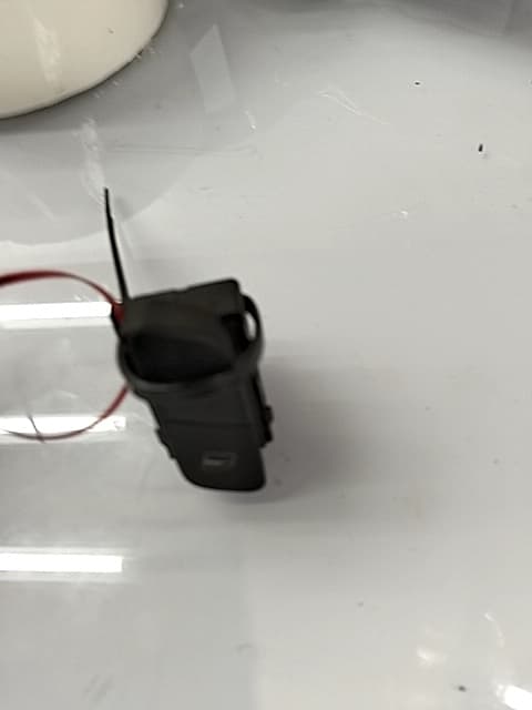 Mando elevalunas trasero derecho VOLKSWAGEN POLO (9N1)