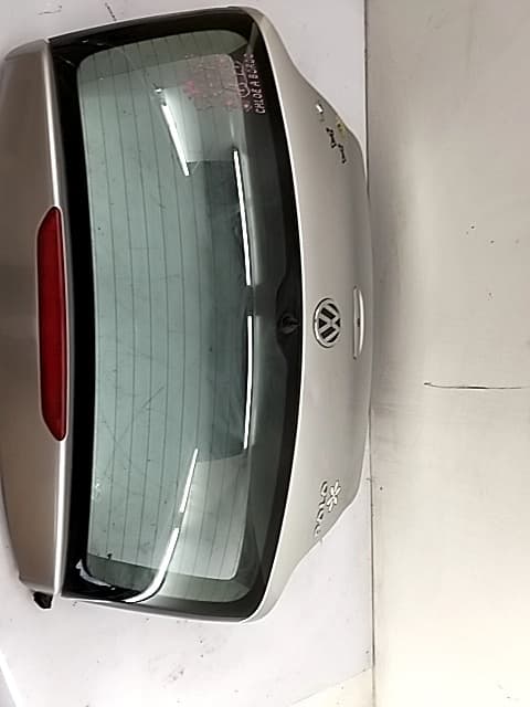 Porton trasero VOLKSWAGEN POLO (9N1) 5