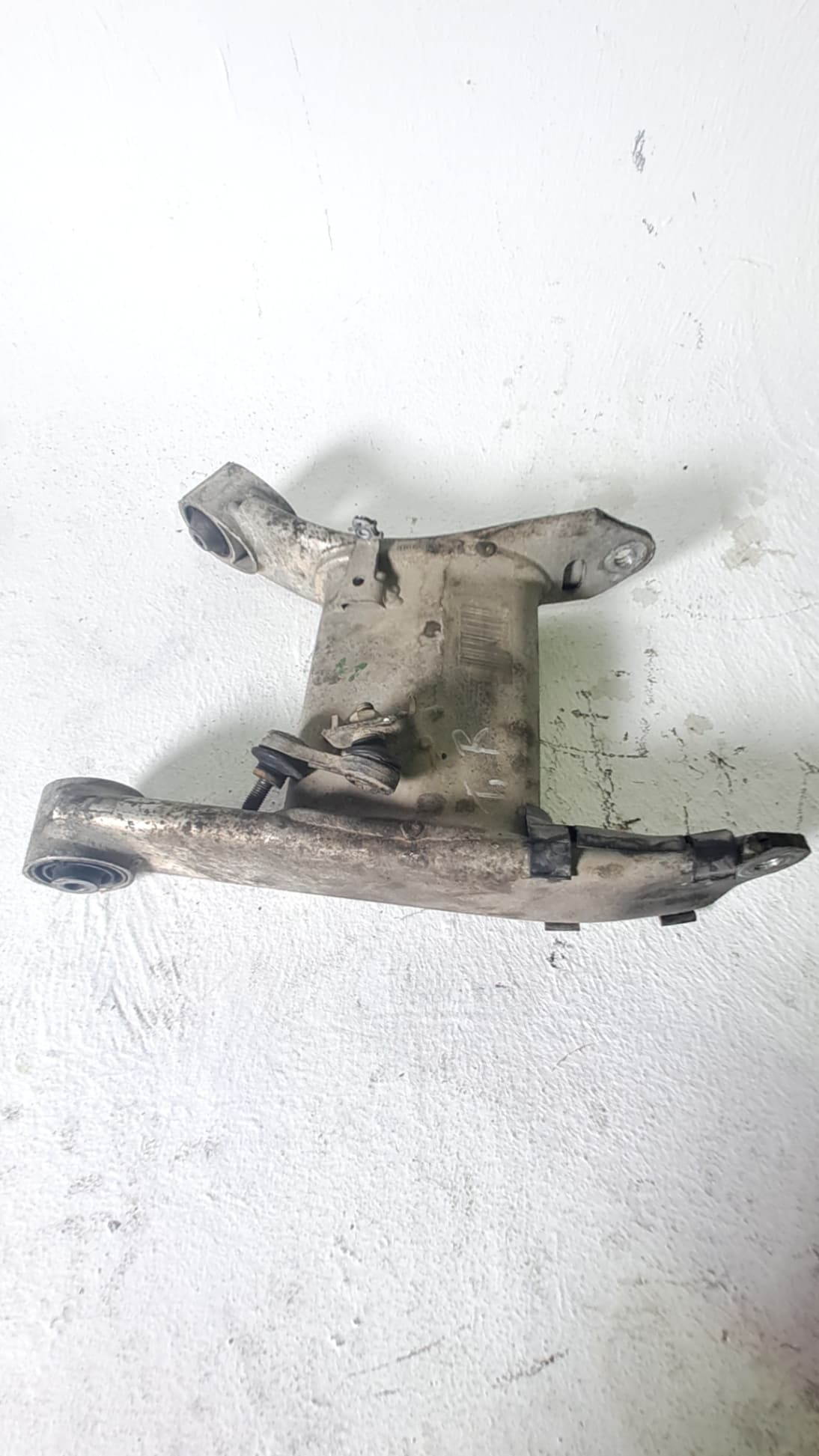 Brazo suspension inferior trasero derecho BMW SERIE 5 BERLINA (E39)
