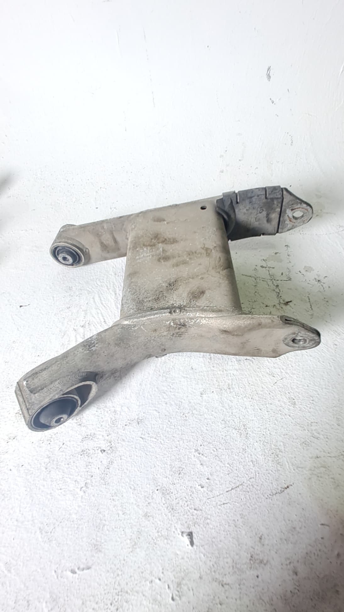 Brazo suspension inferior trasero derecho BMW SERIE 5 BERLINA (E39) 2