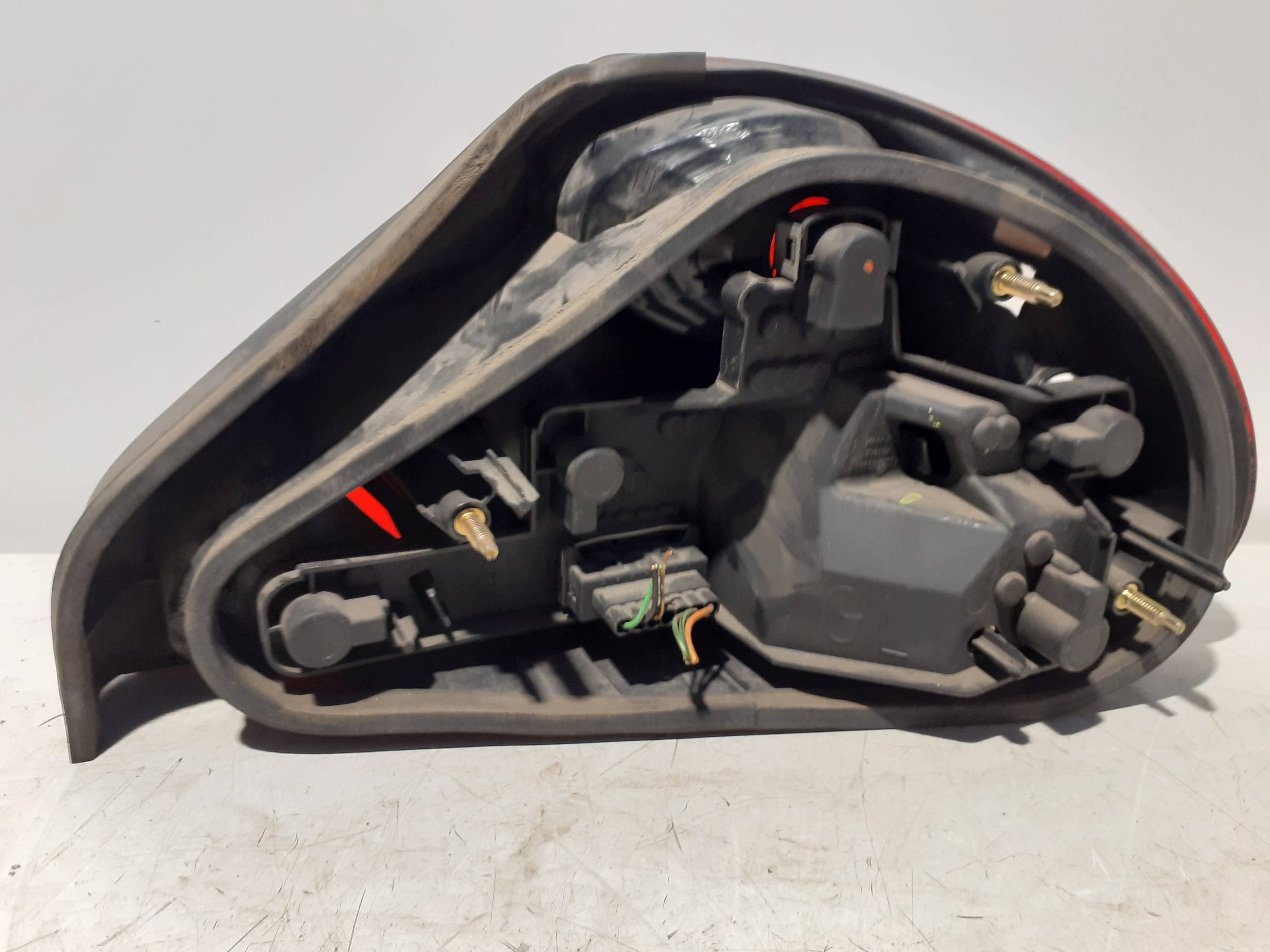 Piloto trasero izquierdo JAGUAR X-TYPE 3