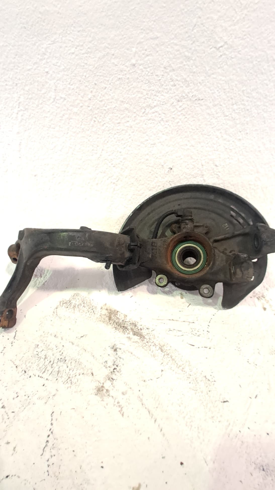 Mangueta delantera izquierda VOLKSWAGEN PASSAT BERLINA (3A2) 2