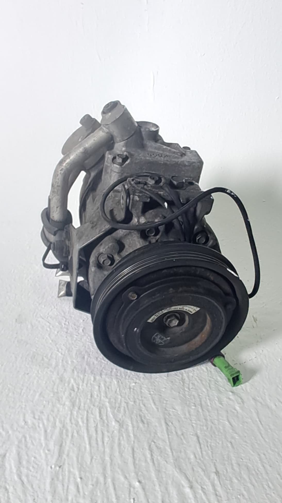 Recambio VOLKSWAGEN PASSAT BERLINA (3A2) ref. 8D0260805J