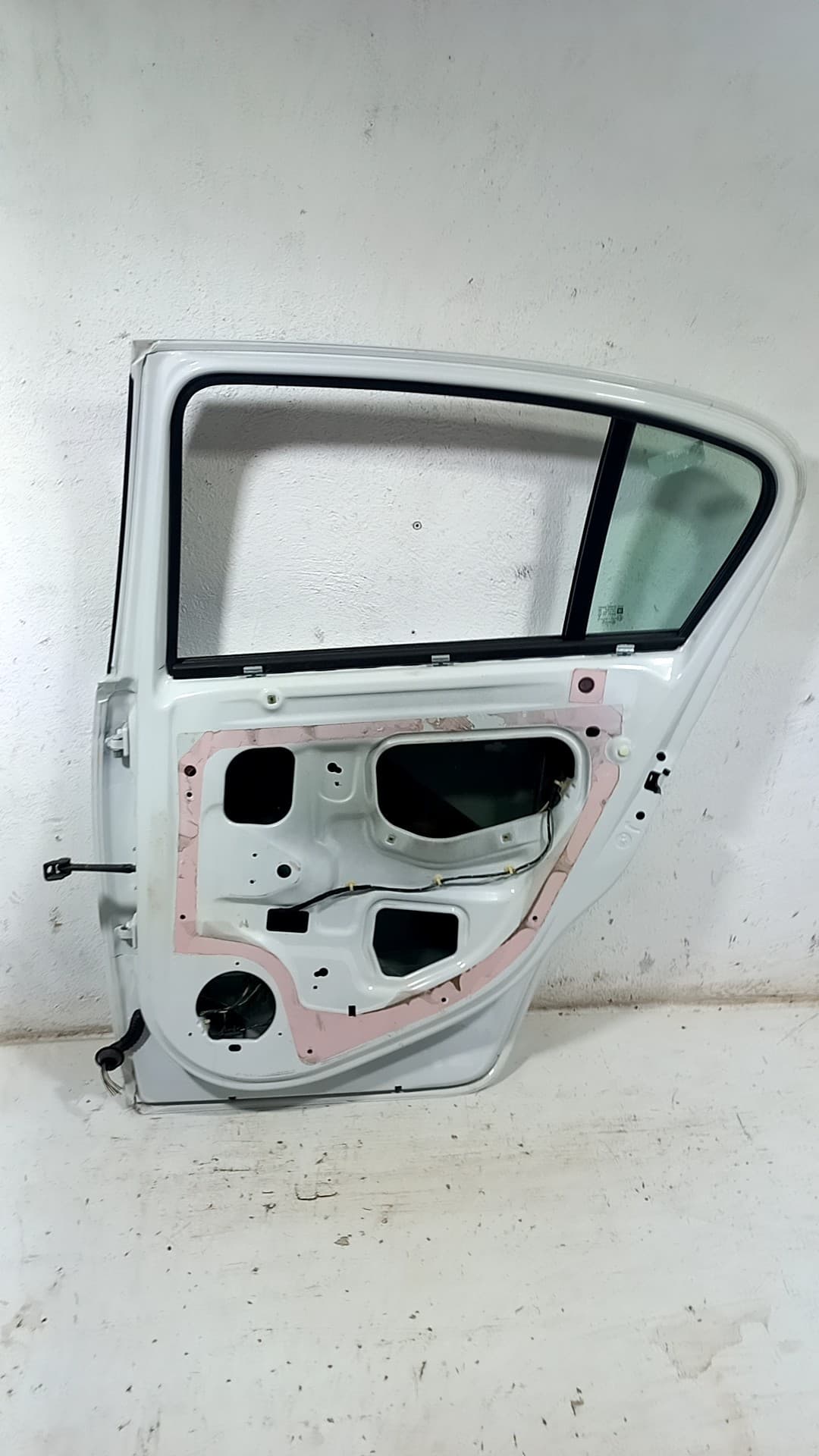 Puerta trasera derecha OPEL CORSA D 2