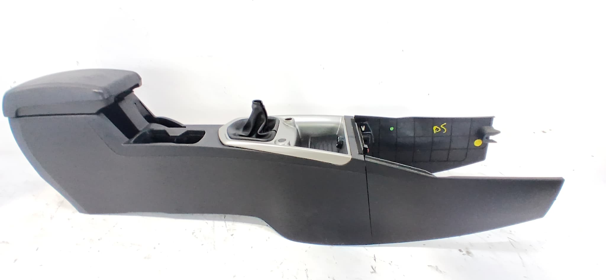 Consola central SSANGYONG TIVOLI