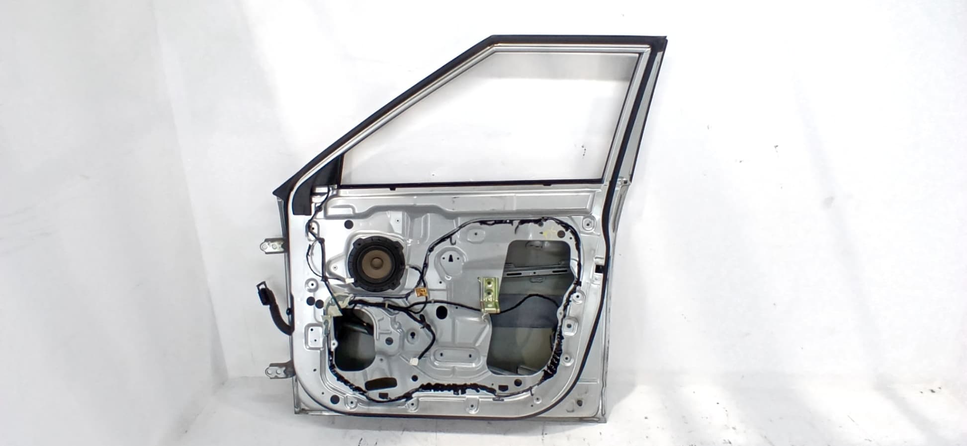 Puerta delantera derecha SSANGYONG TIVOLI 2