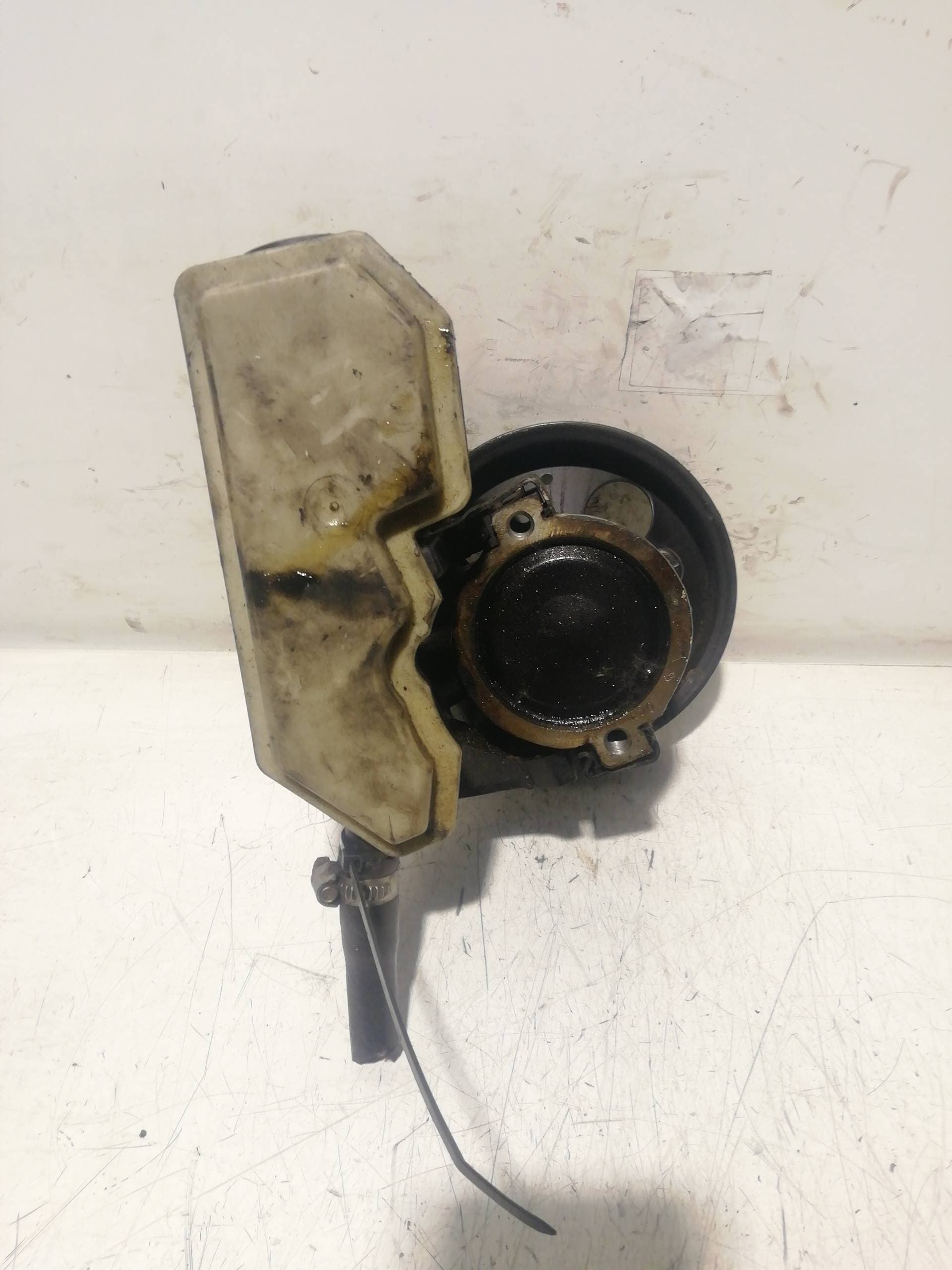 Bomba direccion OPEL VECTRA B BERLINA 5