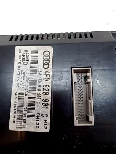 Cuadro instrumentos AUDI A6 AVANT (4F5) 2