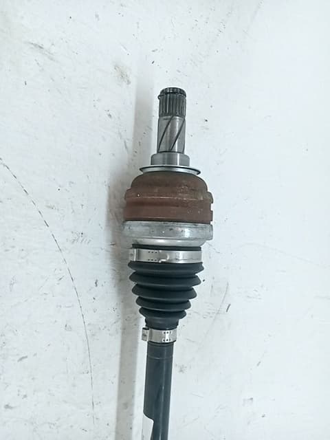 Transmision delantera derecha CHEVROLET AVEO