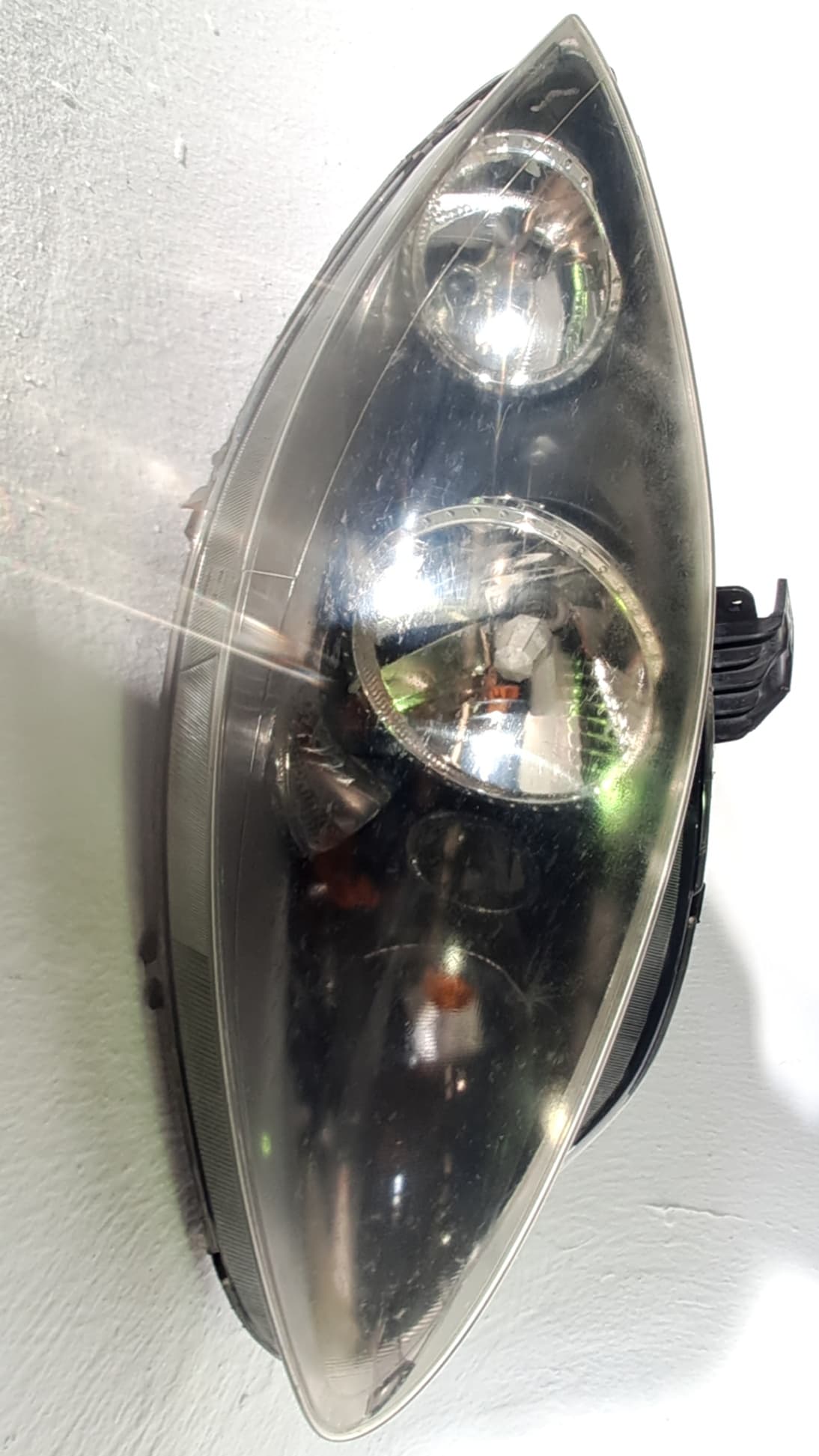 Faro derecho SEAT LEON (1P1)