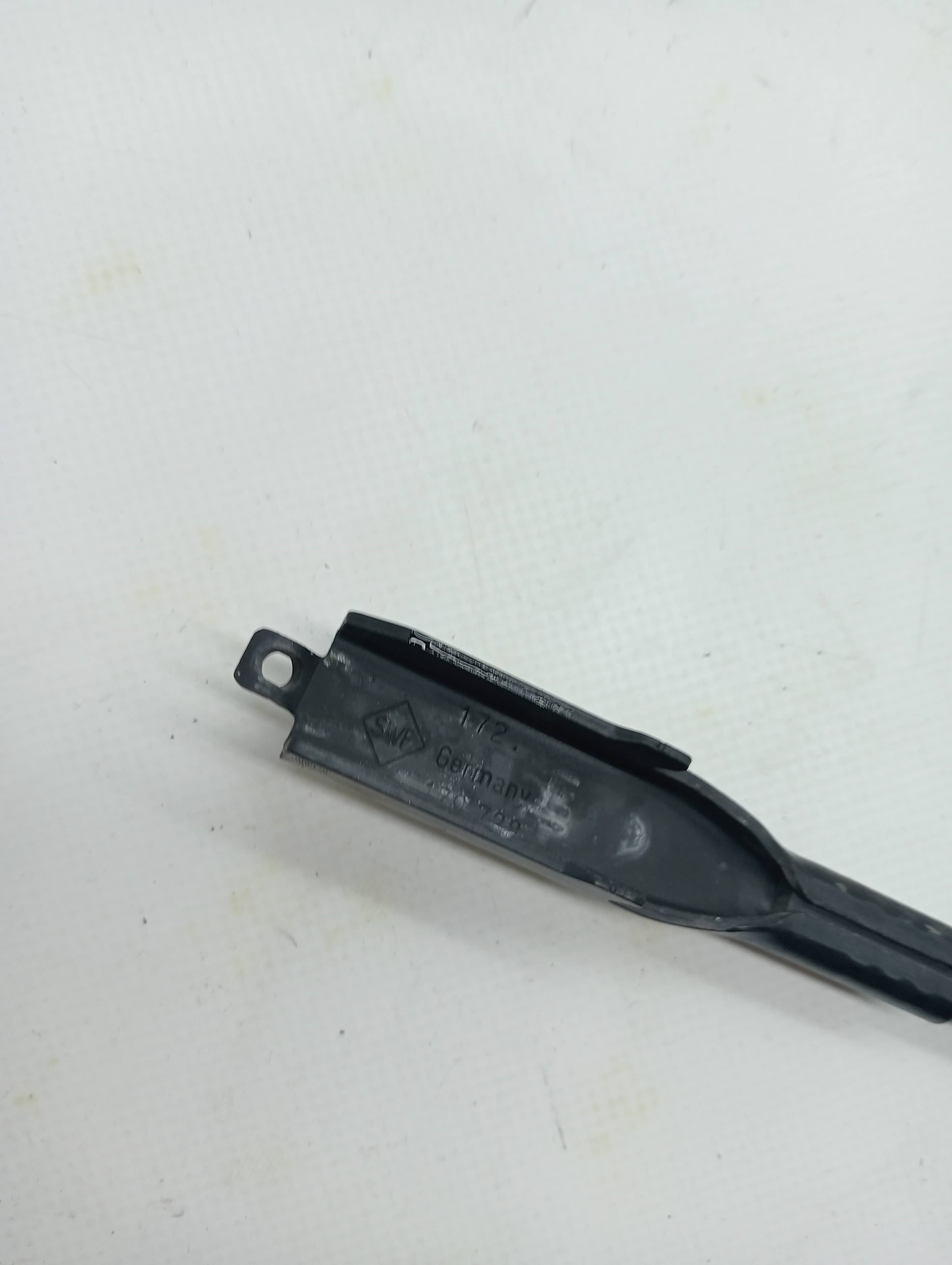 Brazo limpia delantero izquierdo MERCEDES-BENZ CLASE A (W176) 3