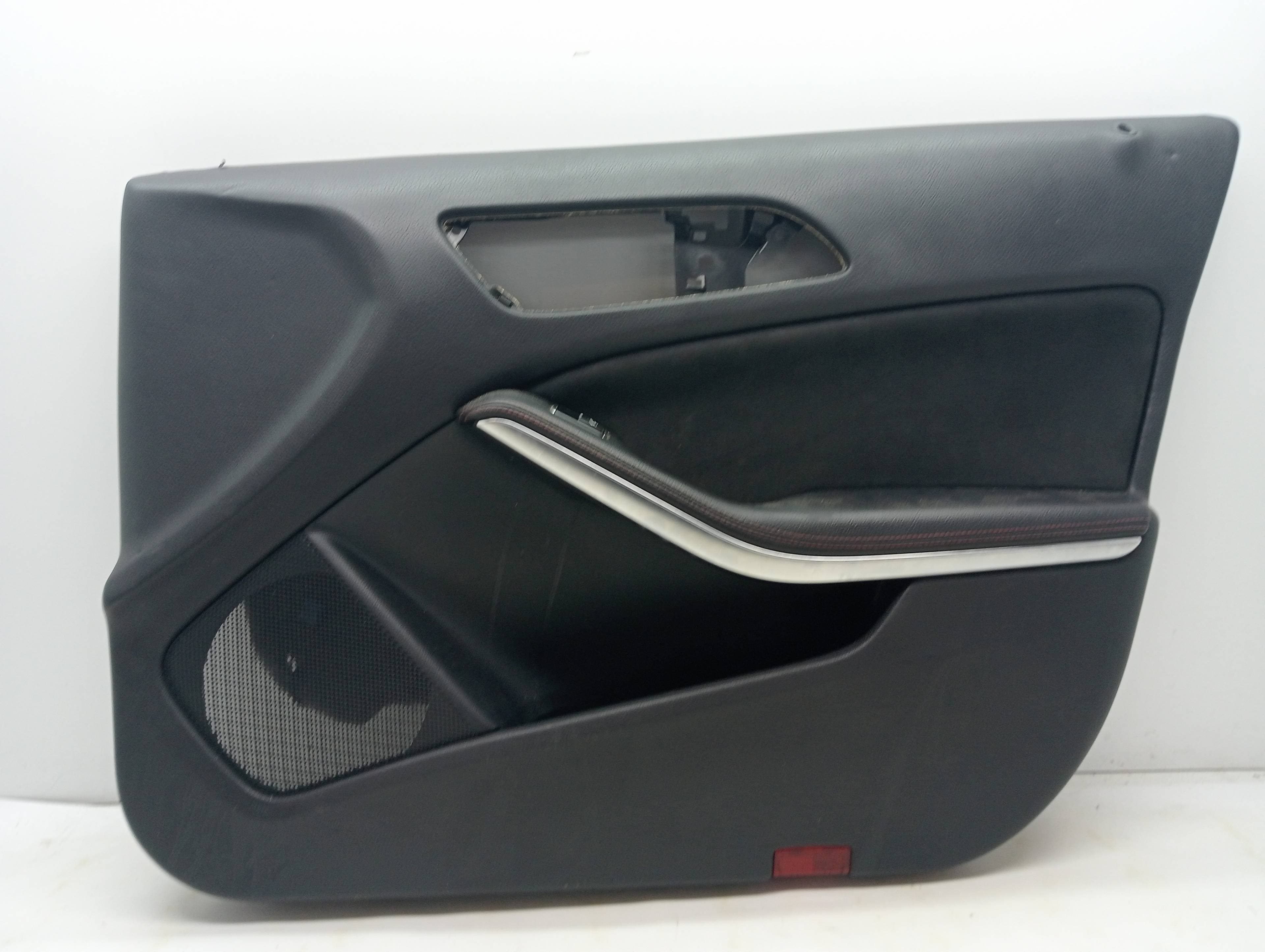 Guarnecido puerta delantera derecha MERCEDES-BENZ CLASE A (W176)