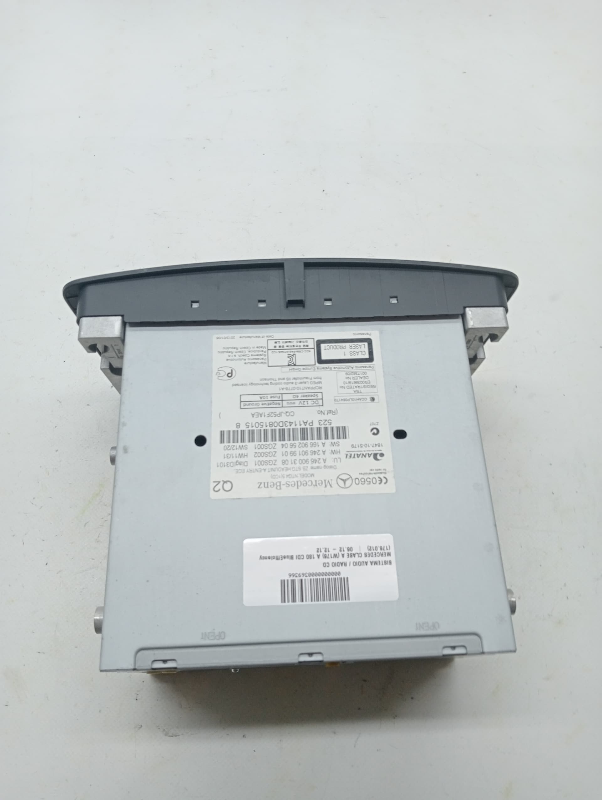 Sistema audio / radio cd MERCEDES-BENZ CLASE A (W176) 4