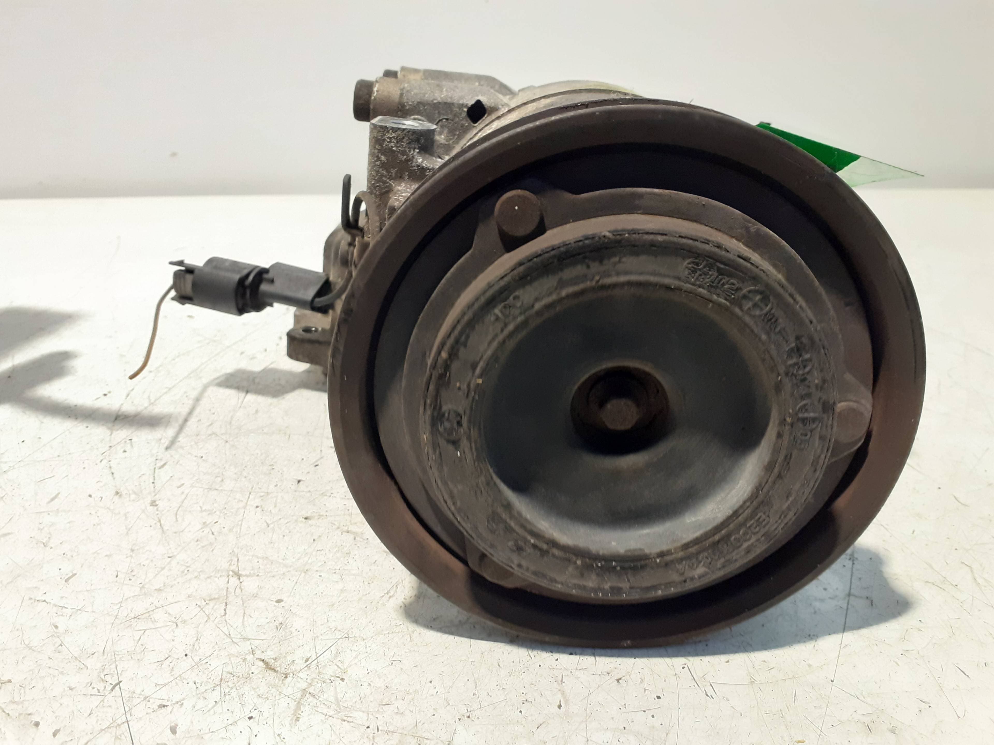 Recambio HYUNDAI GETZ (TB) ref. 977011C150