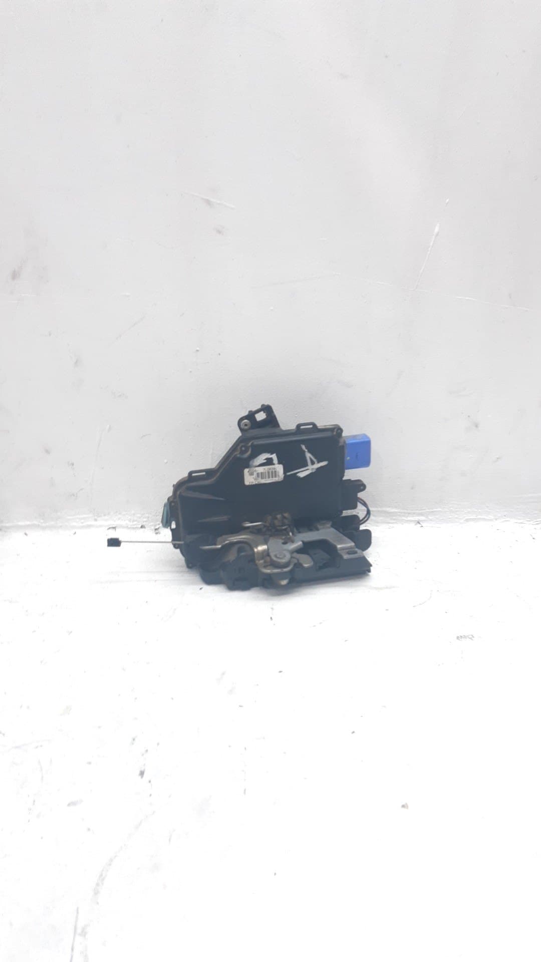 Cerradura puerta trasera derecha SEAT TOLEDO (5P2)