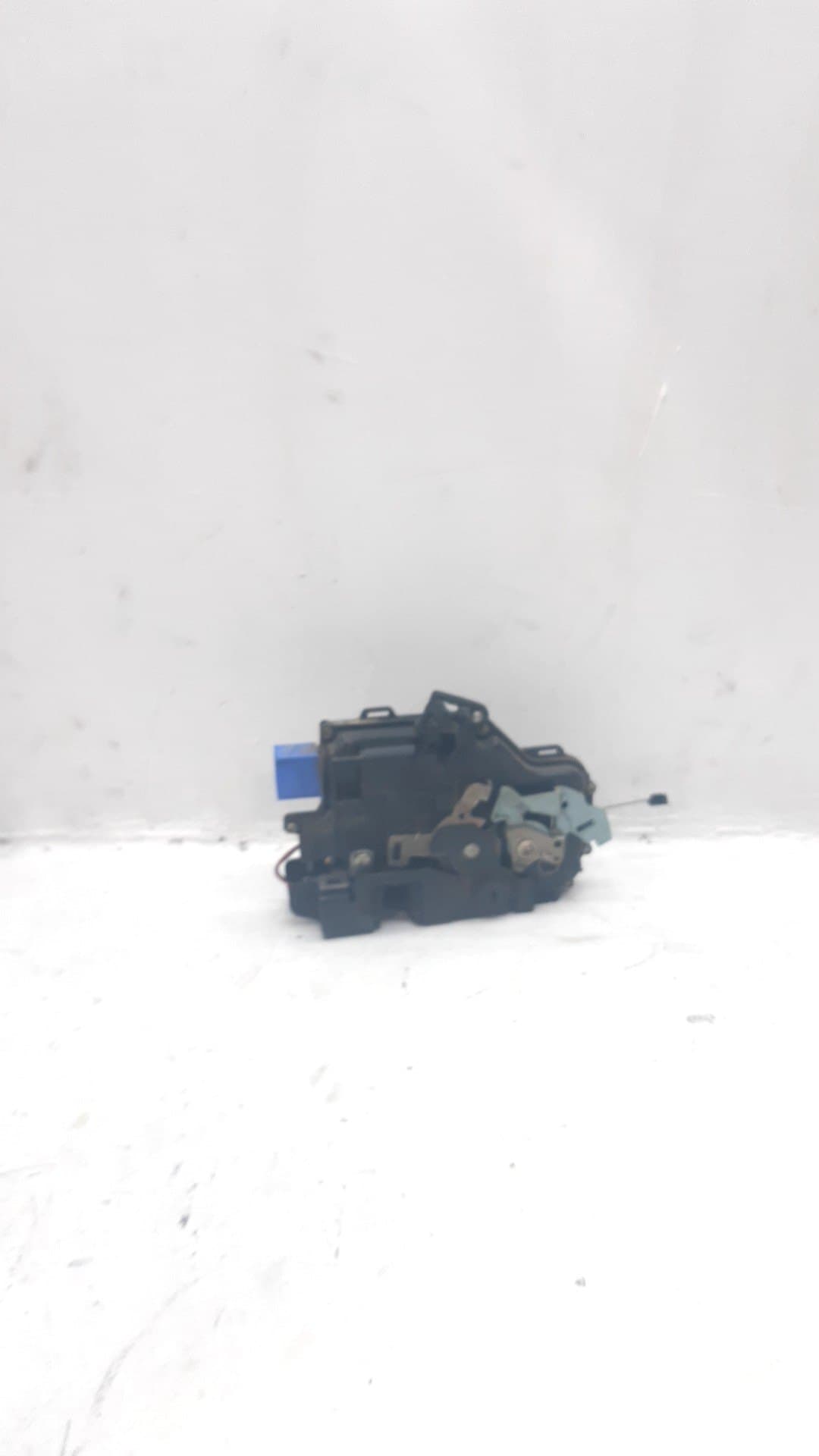 Cerradura puerta trasera derecha SEAT TOLEDO (5P2) 2