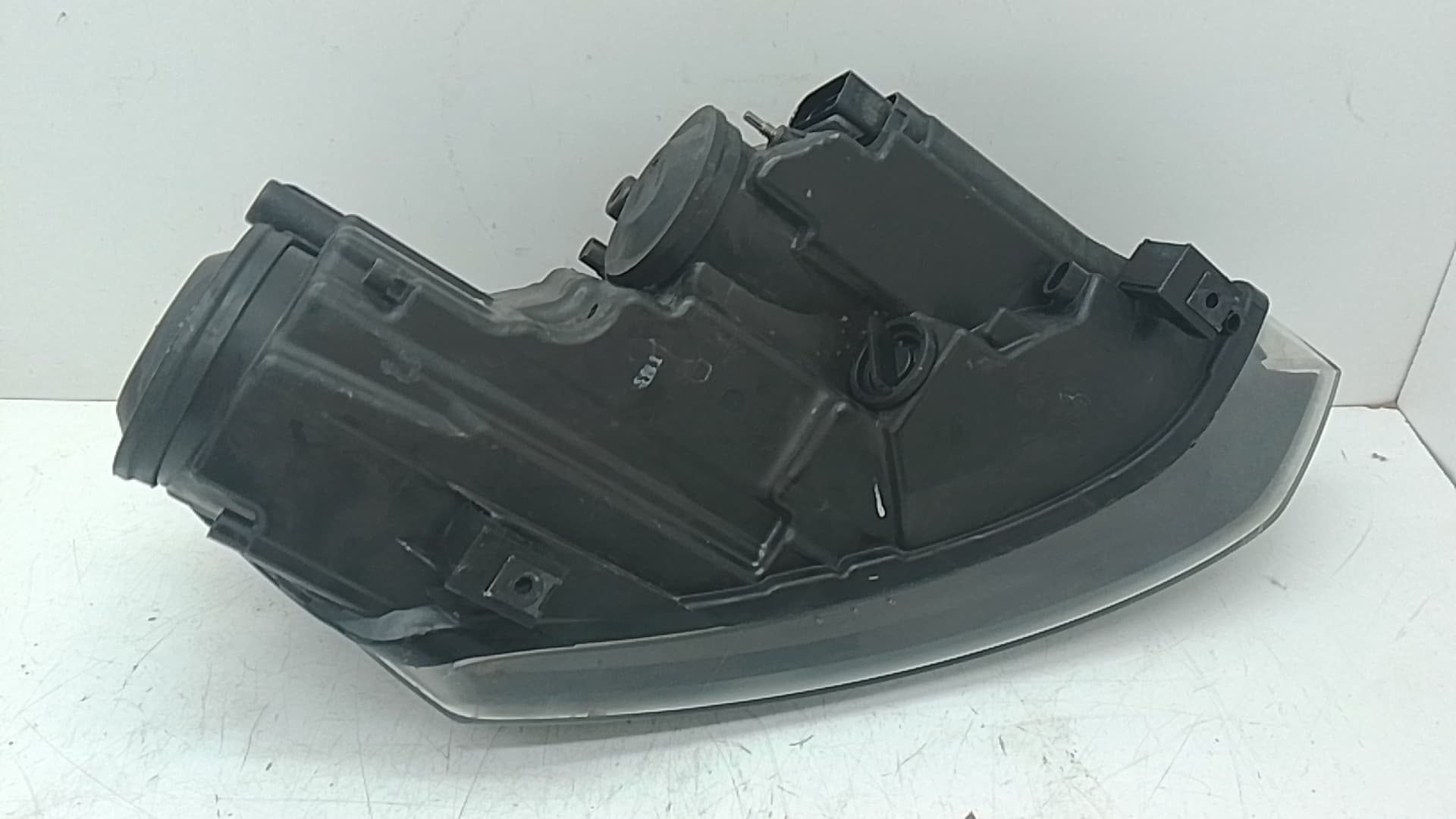 Faro izquierdo VOLKSWAGEN POLO (6R1) 2