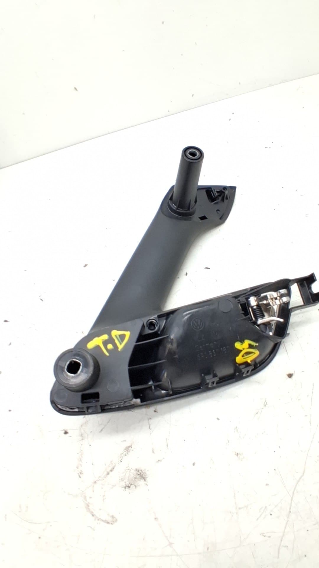 Maneta interior trasera izquierda VOLKSWAGEN POLO (6R1) 2