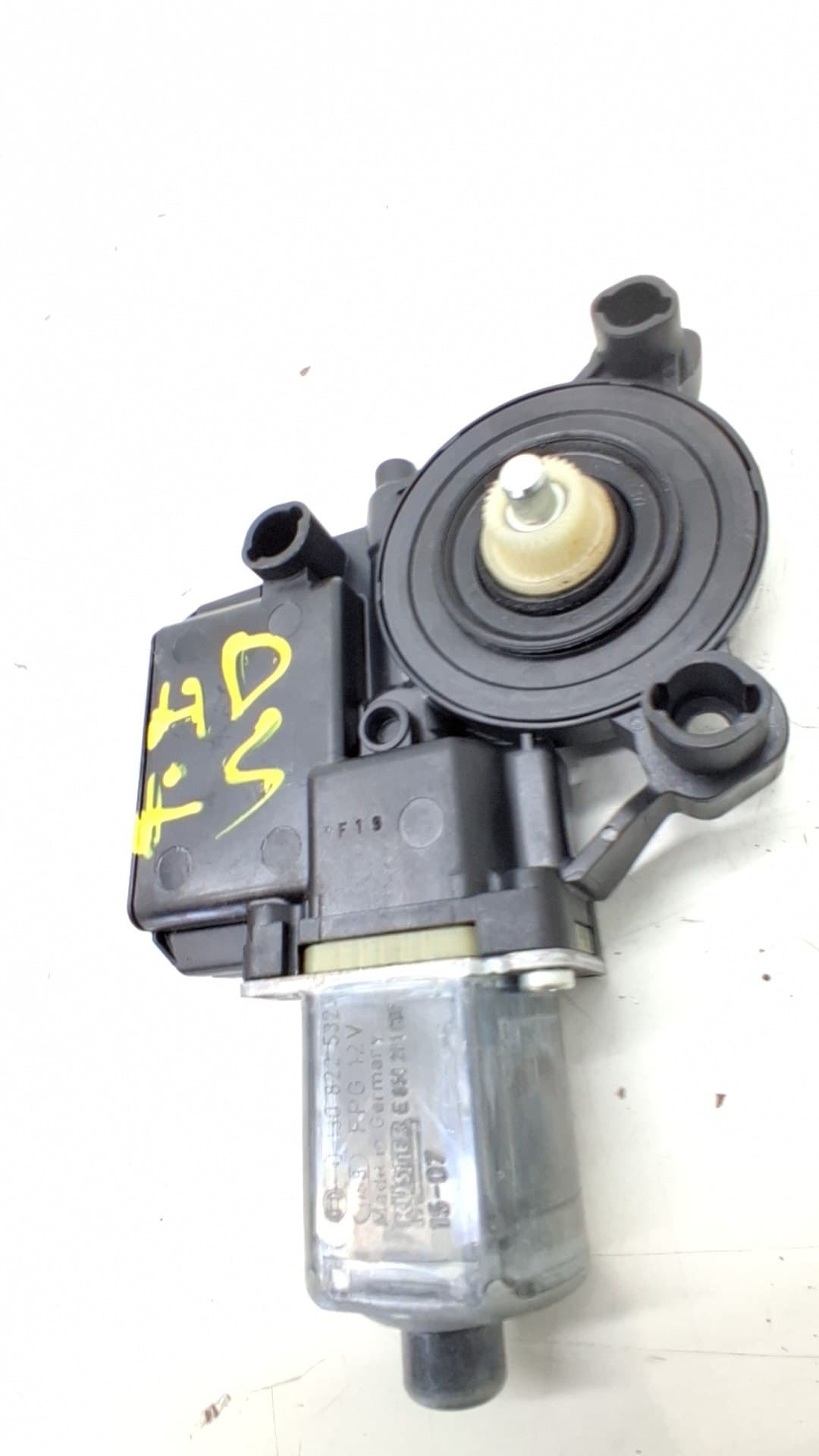 Motor elevalunas trasero izquierdo VOLKSWAGEN POLO (6R1)