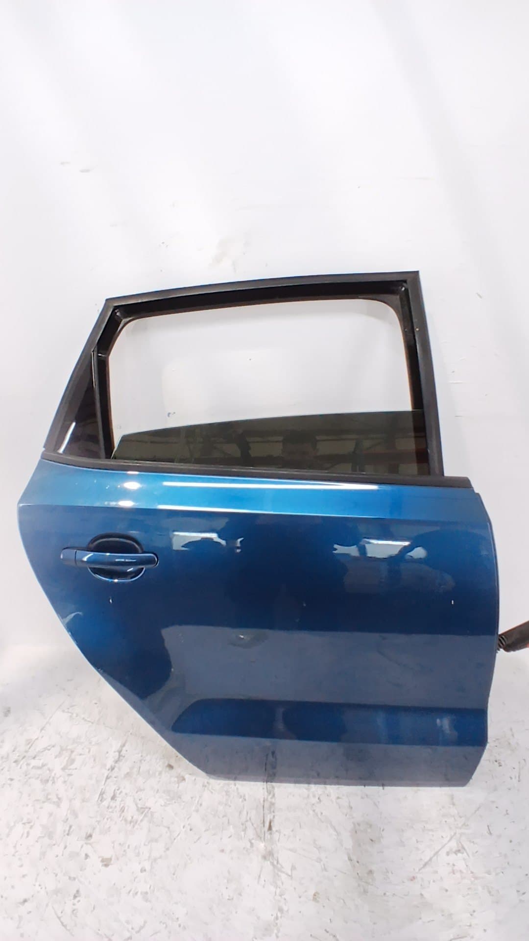 Puerta trasera derecha VOLKSWAGEN POLO (6R1)