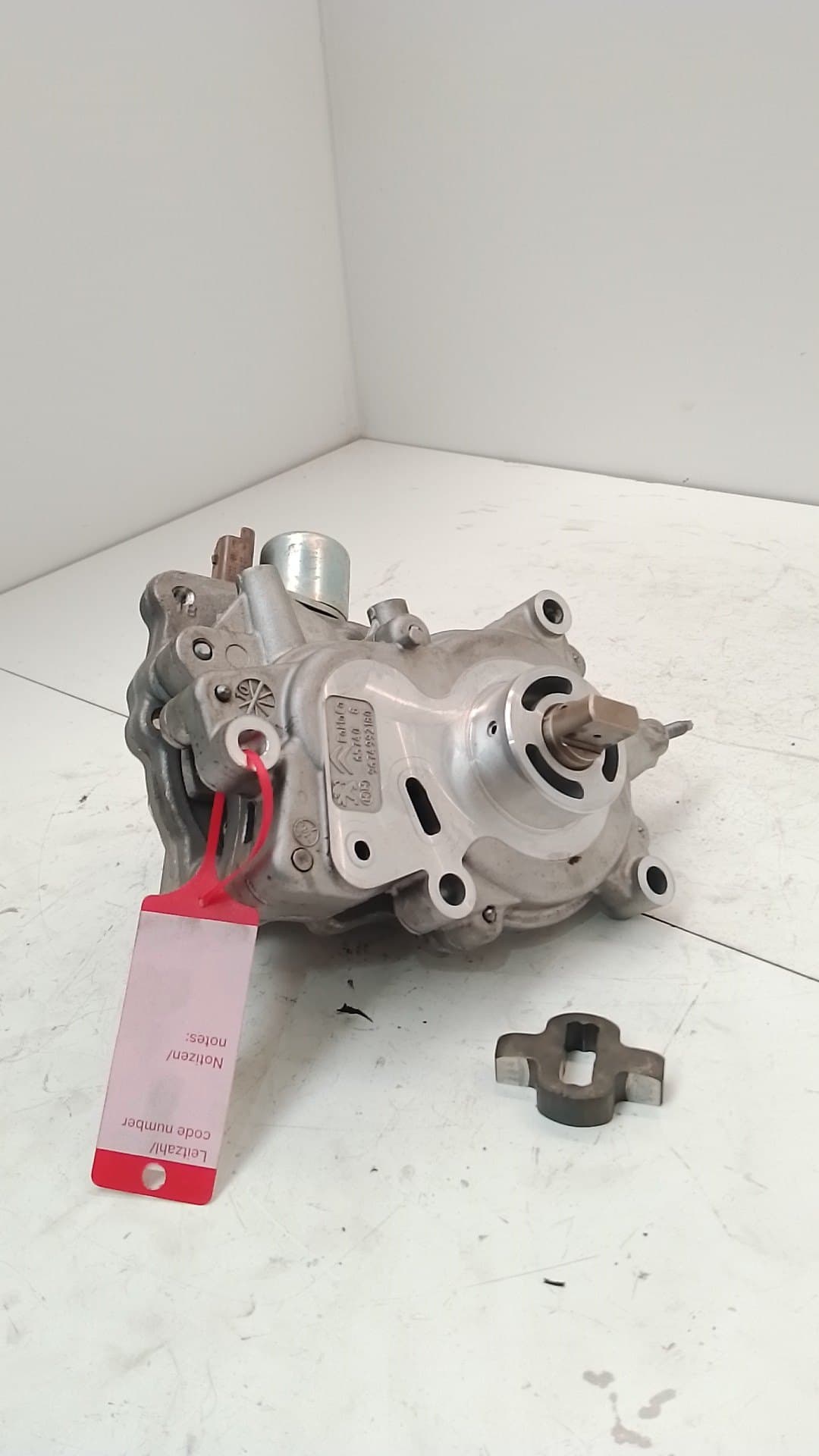 Bomba inyeccion PEUGEOT 508 SW I (8E_)