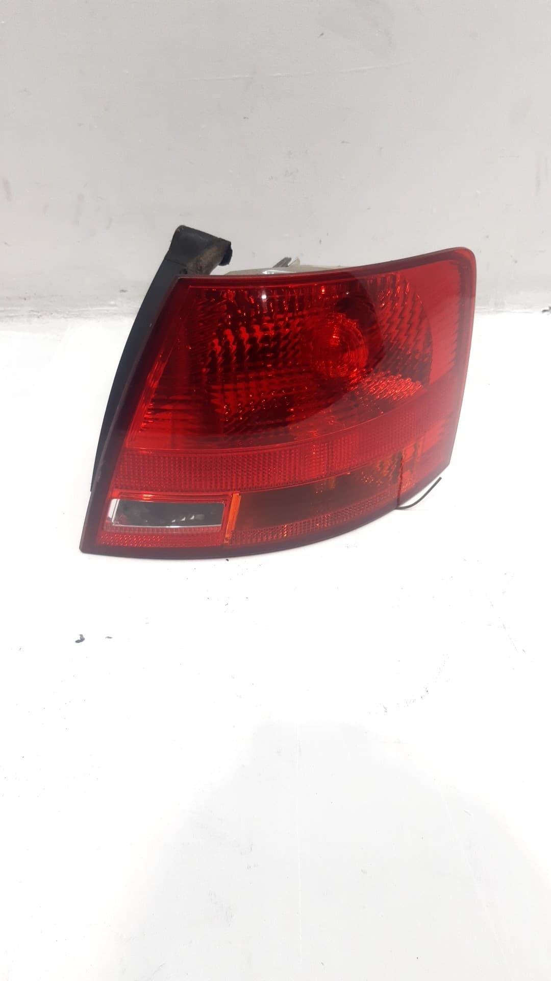 Piloto trasero derecho AUDI A4 AVANT (8E)