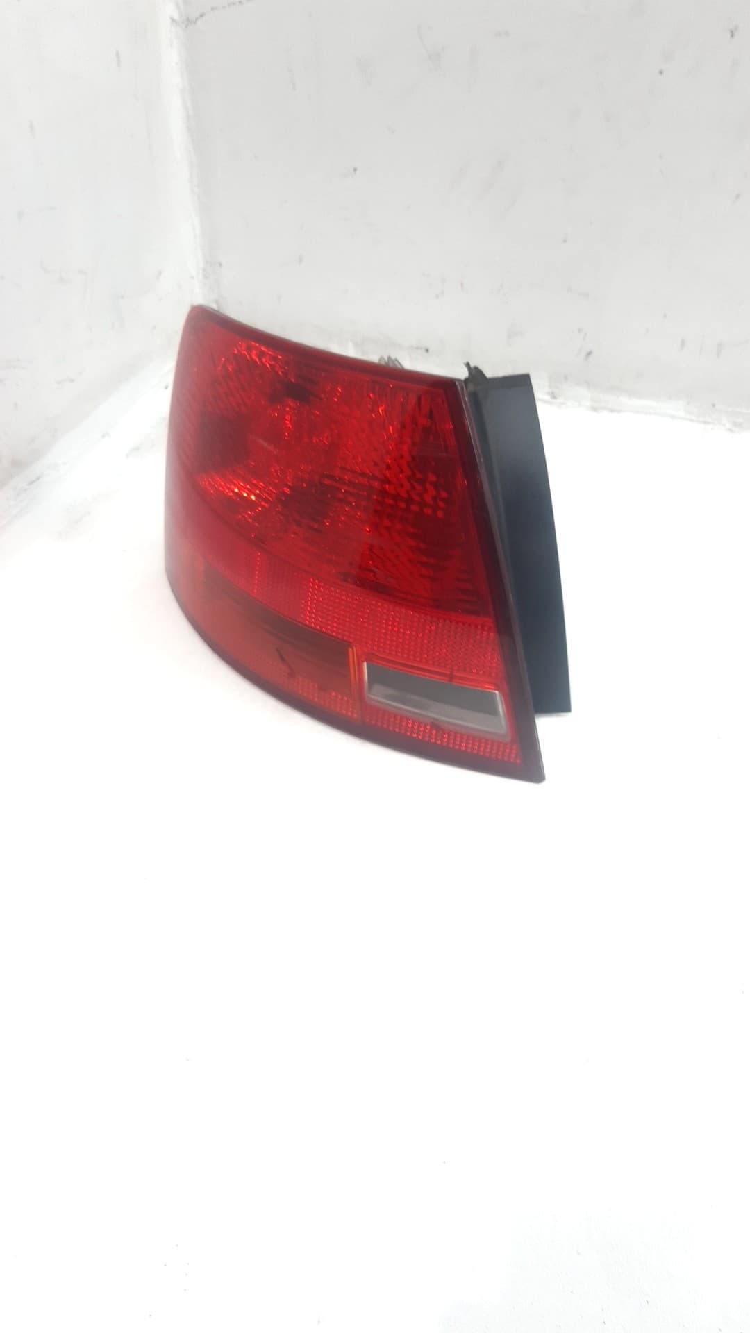 Piloto trasero izquierdo AUDI A4 AVANT (8E)