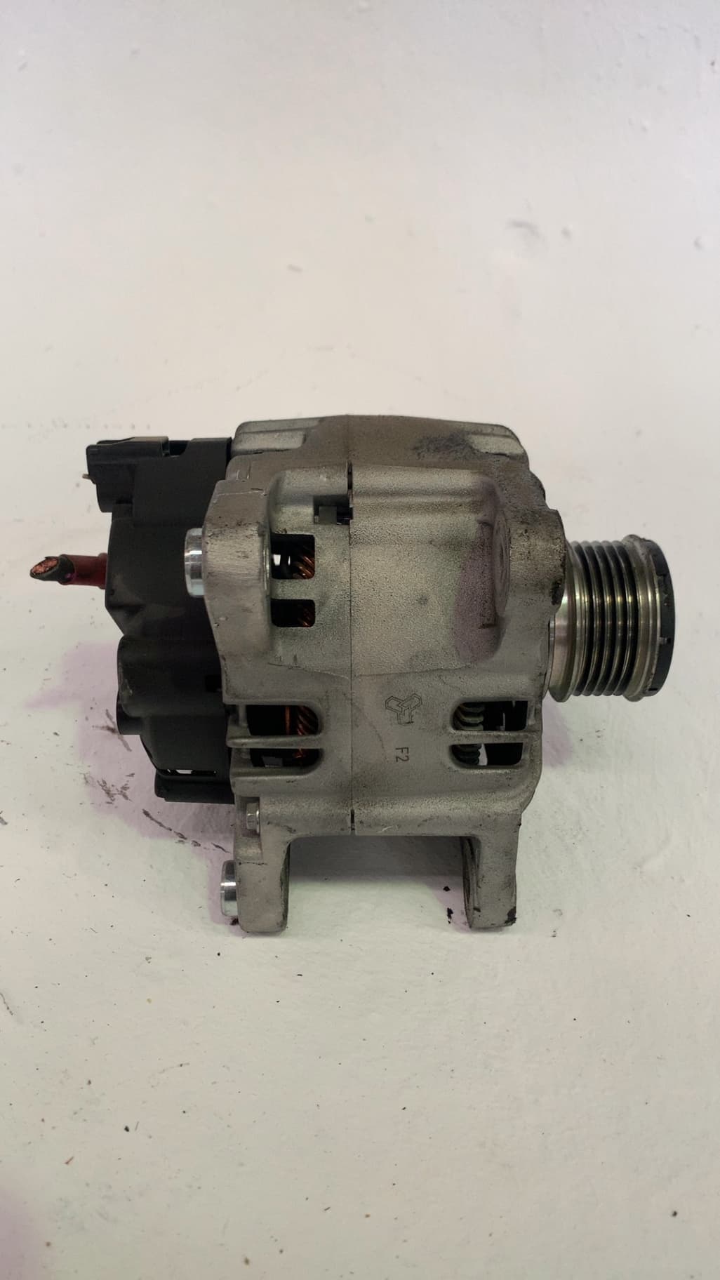Alternador RENAULT KANGOO (F/KC0) 4