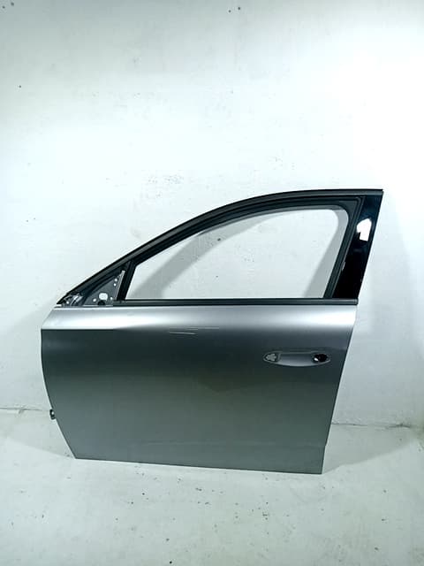 Puerta delantera izquierda PEUGEOT 308 (P5)