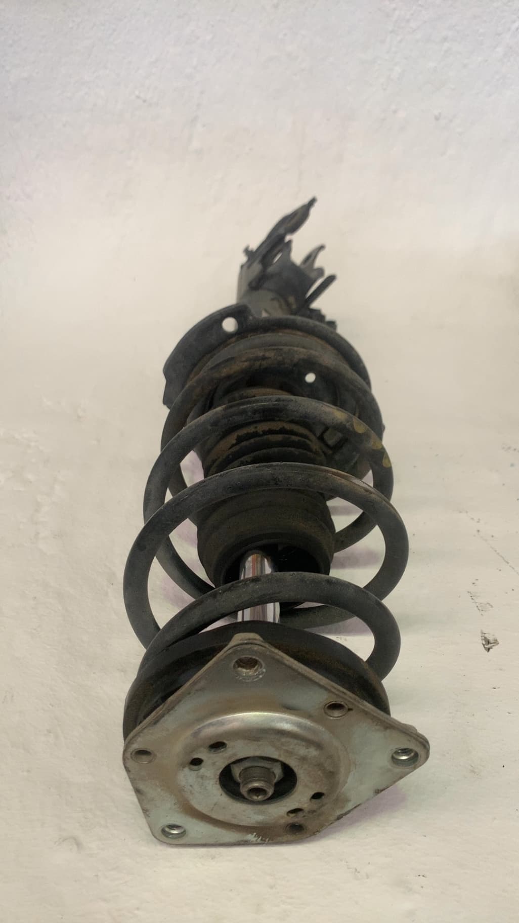 Amortiguador delantero derecho MERCEDES-BENZ CLASE A (W169)