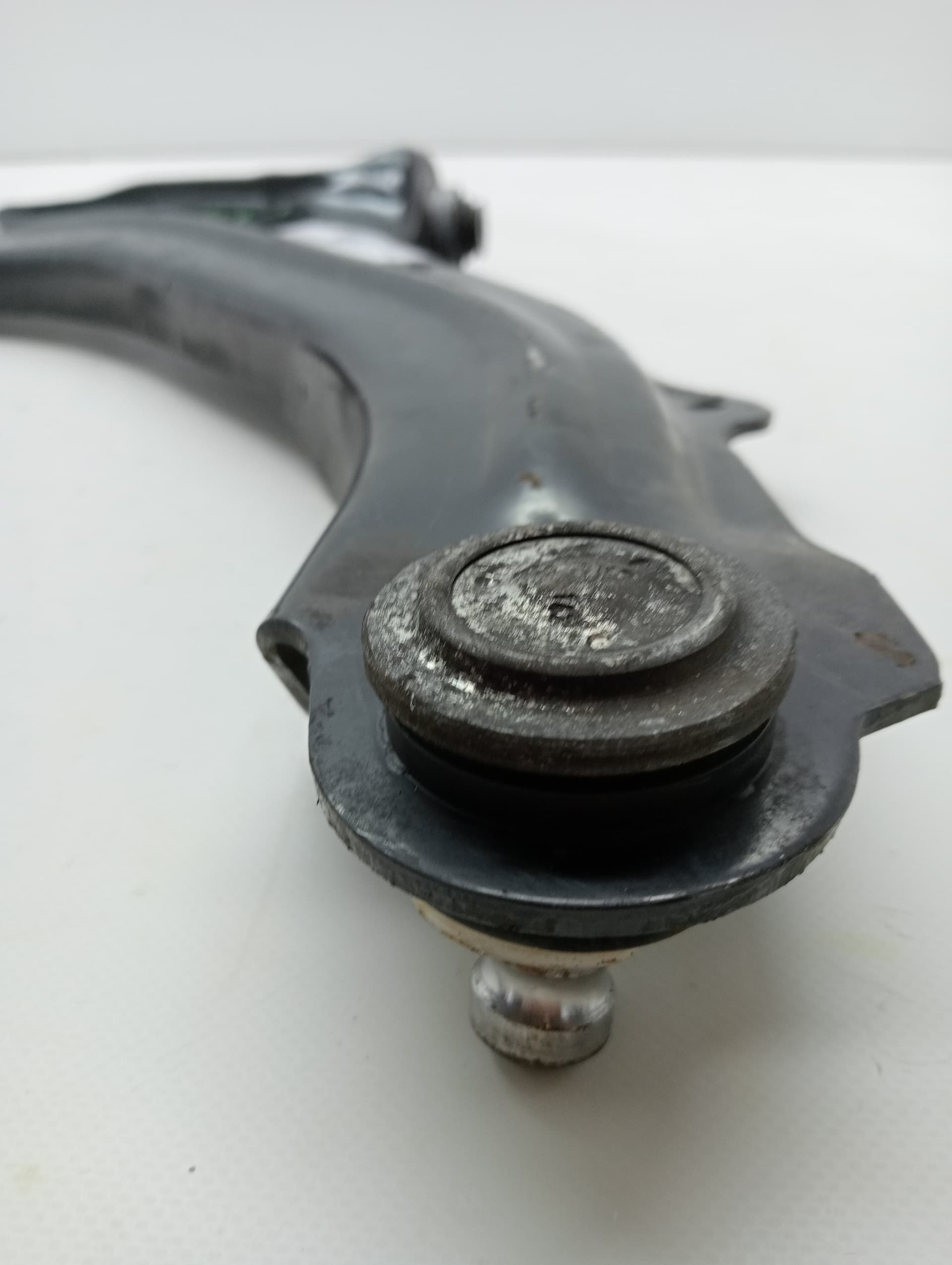 Brazo suspension inferior delantero izquierdo RENAULT CAPTUR 2