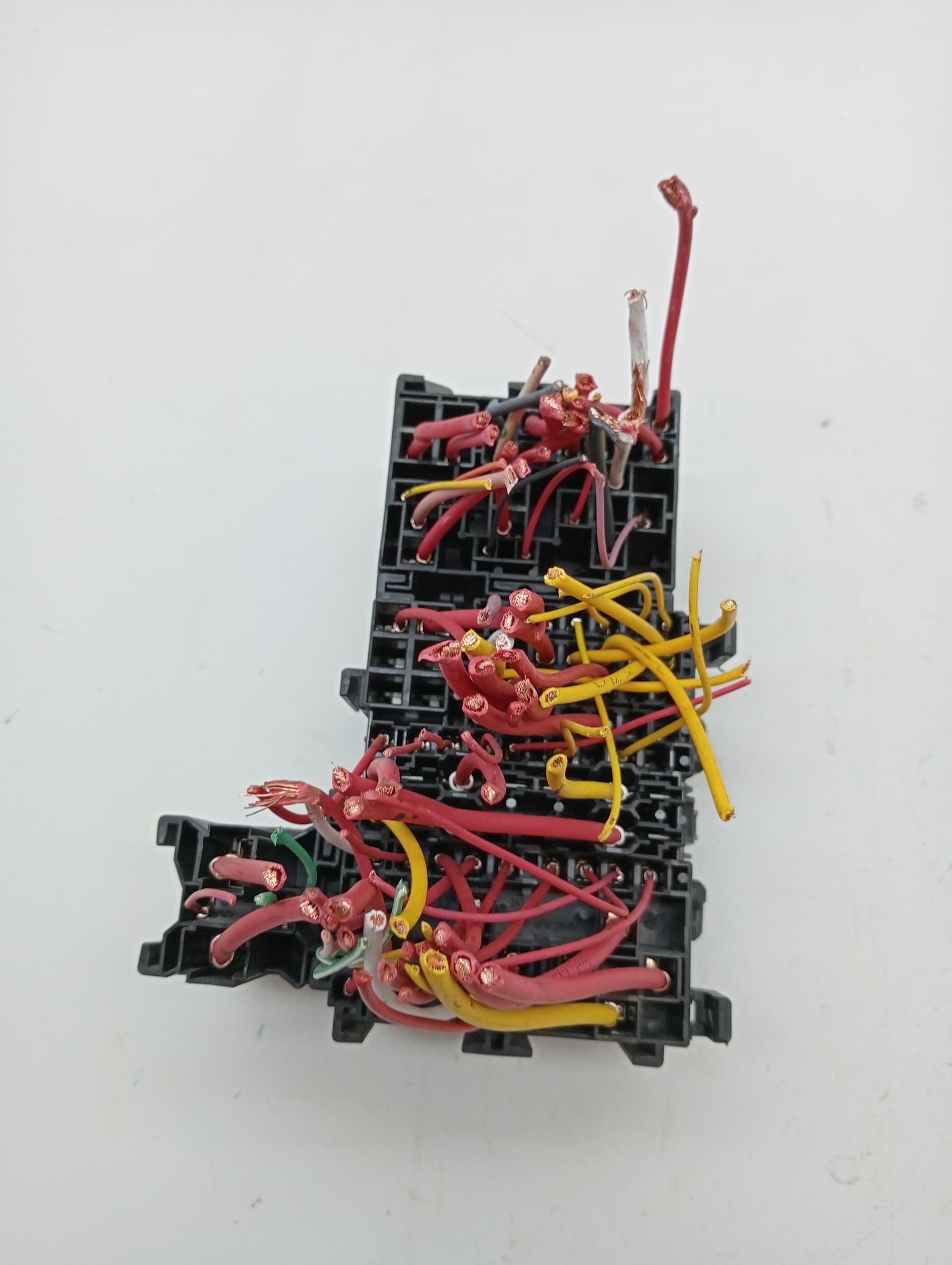 Caja reles / fusibles RENAULT CAPTUR 3