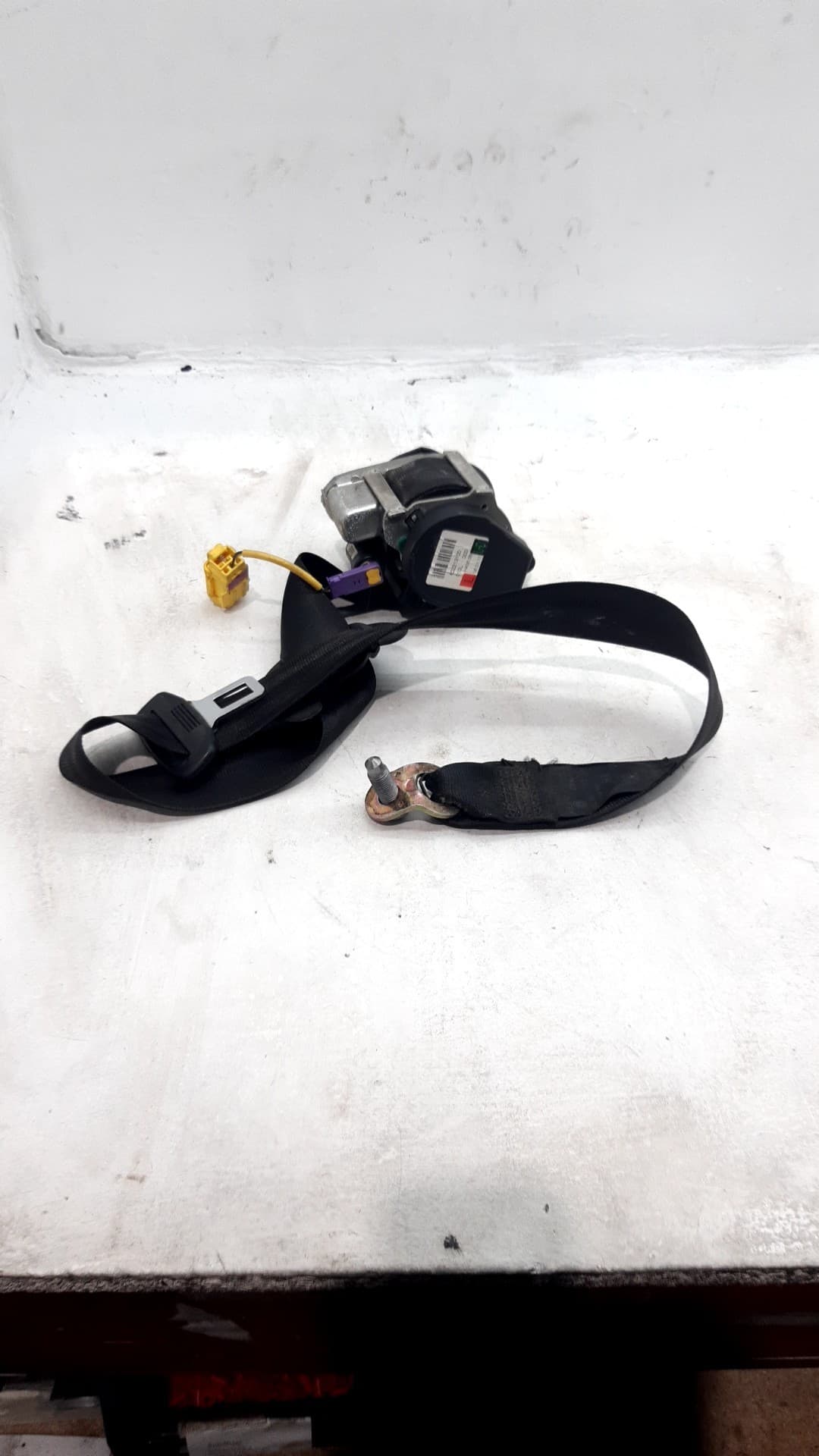 Cinturon seguridad delantero izquierdo VOLKSWAGEN GOLF V BERLINA (1K1)