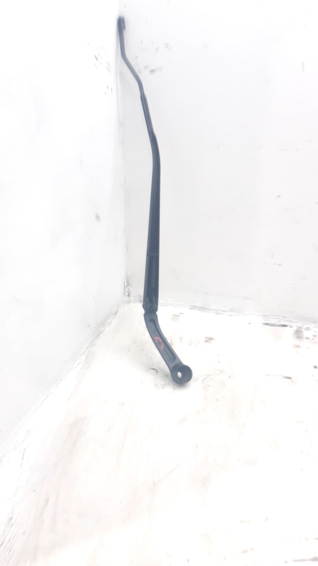 Brazo limpia delantero derecho SUZUKI VITARA 2