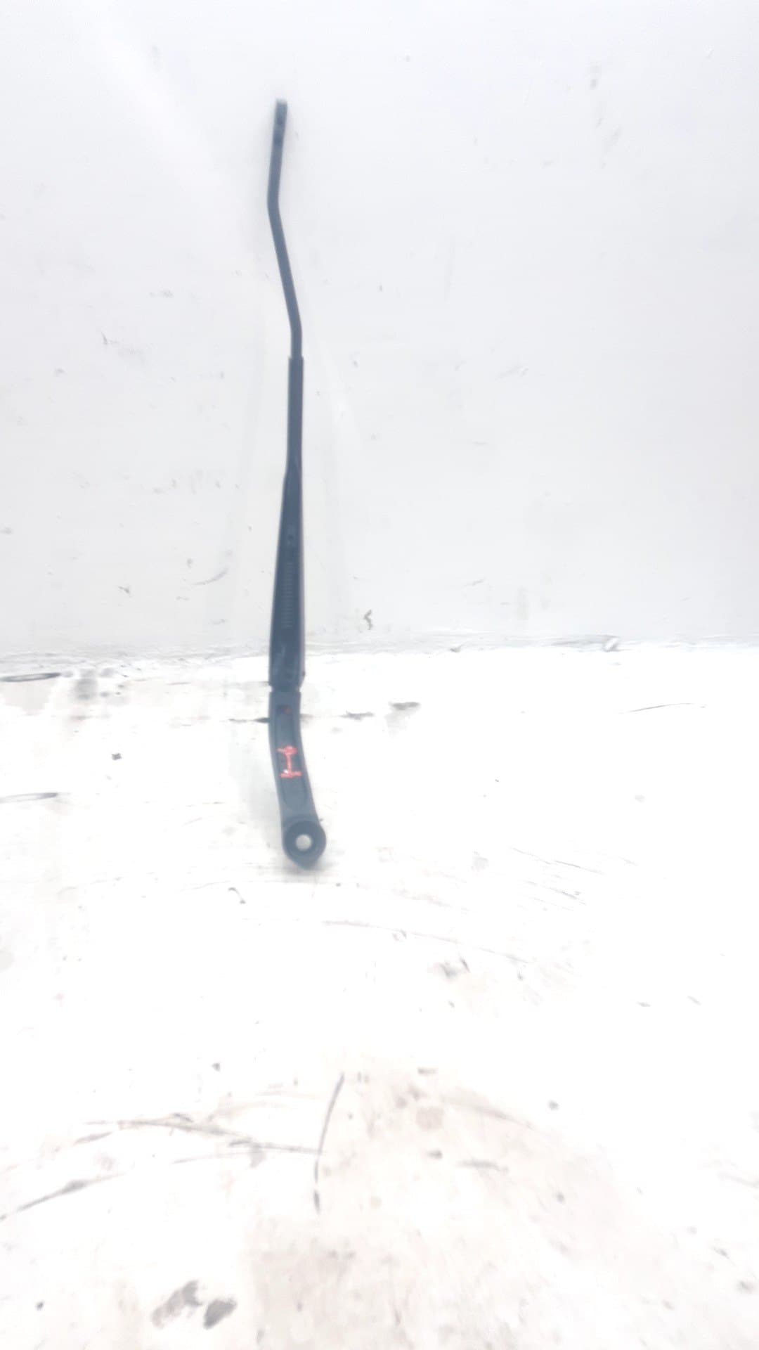 Brazo limpia delantero izquierdo SUZUKI VITARA 2