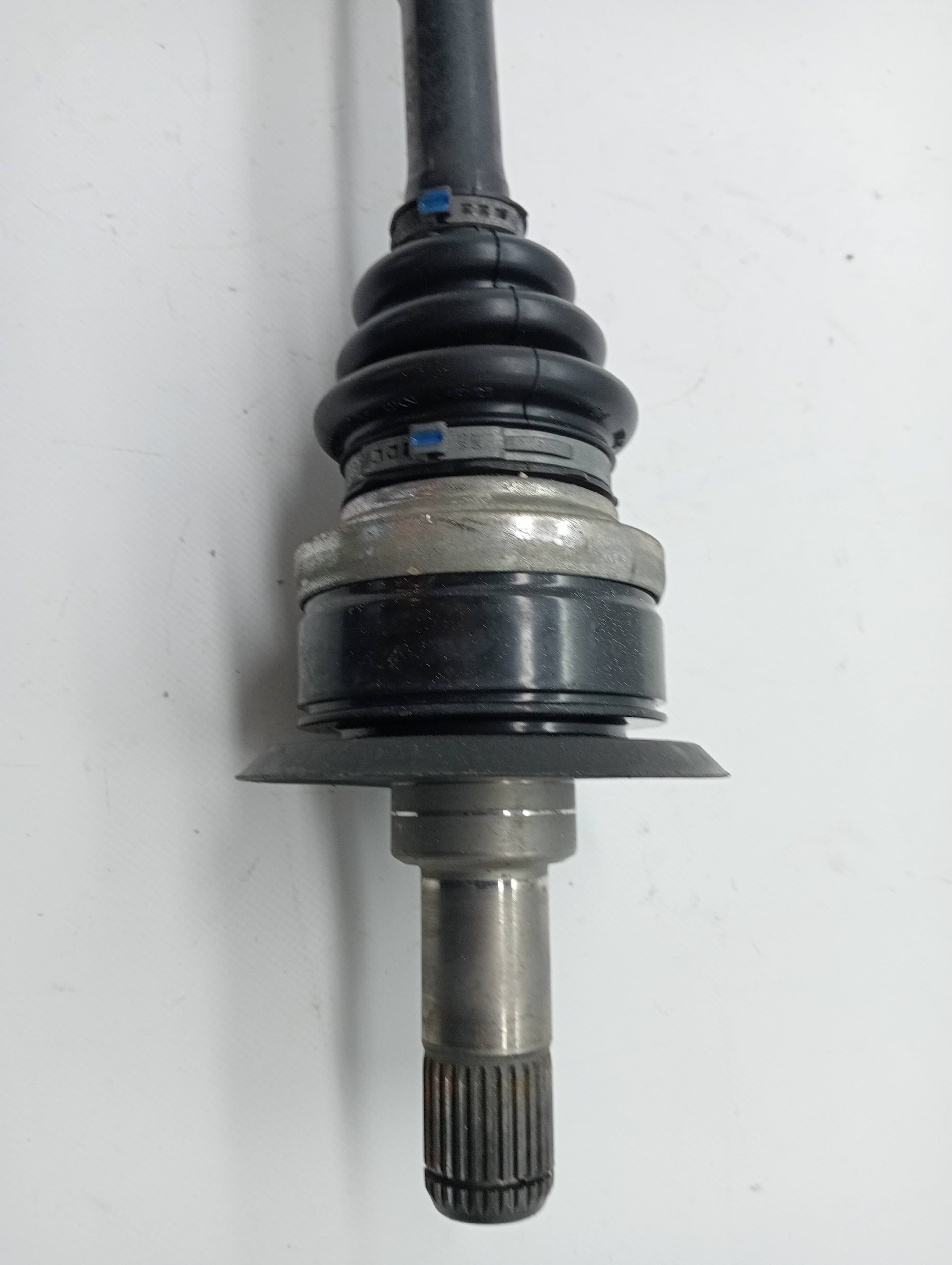 Transmision trasera izquierda BMW SERIE 1 LIM 2
