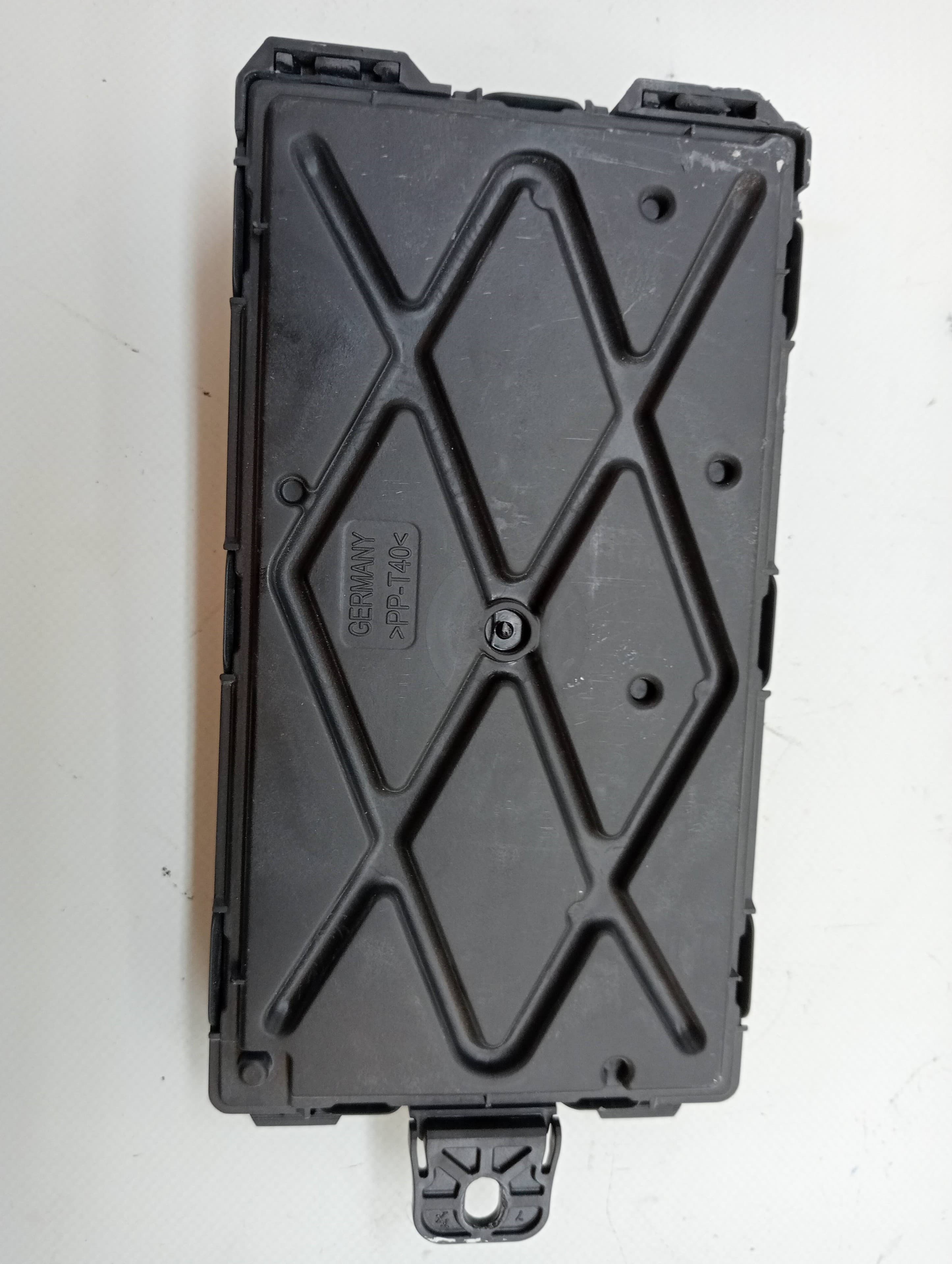 Caja reles / fusibles BMW SERIE 1 LIM 2