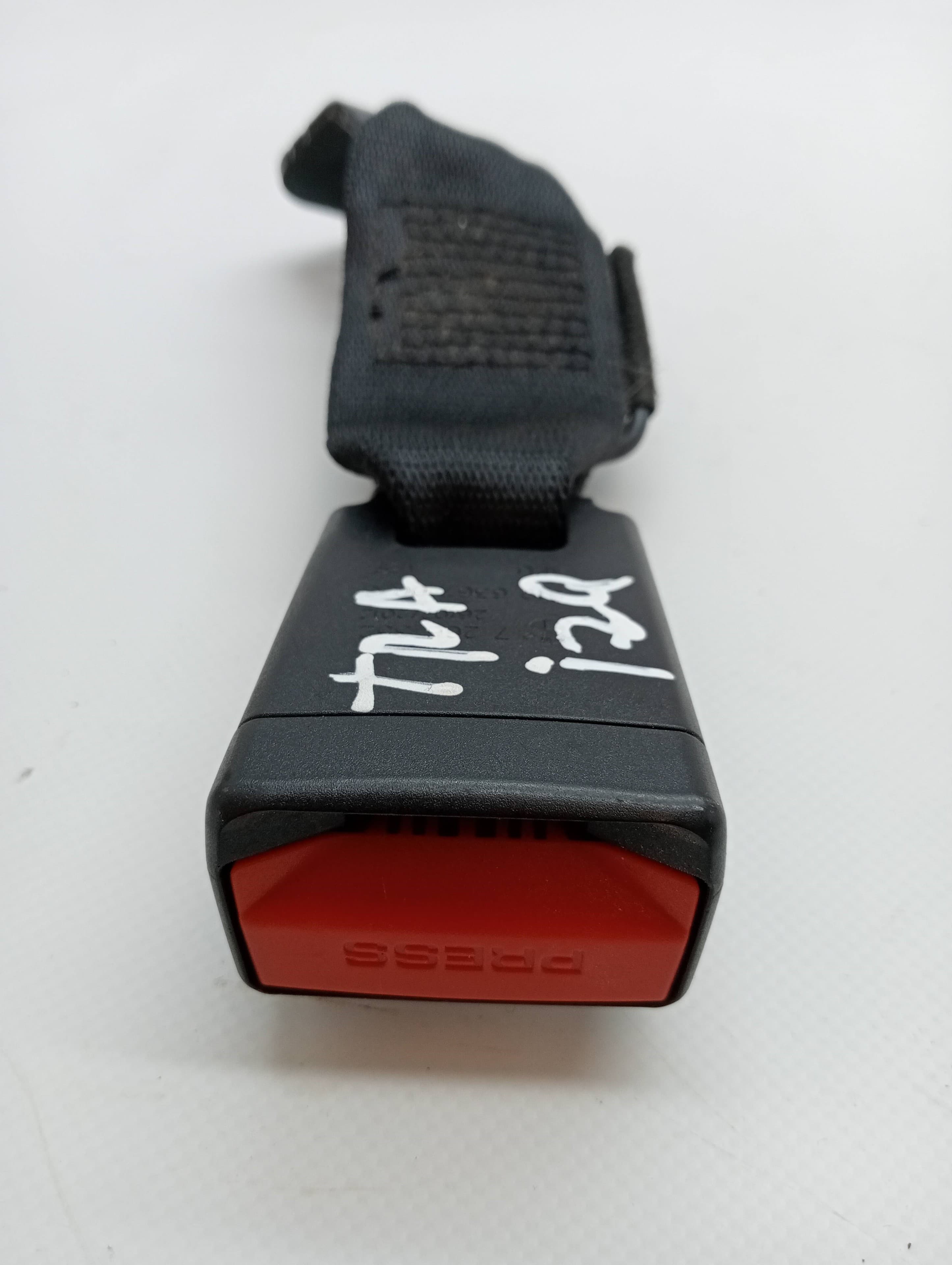 Enganche cinturon BMW SERIE 1 LIM 2
