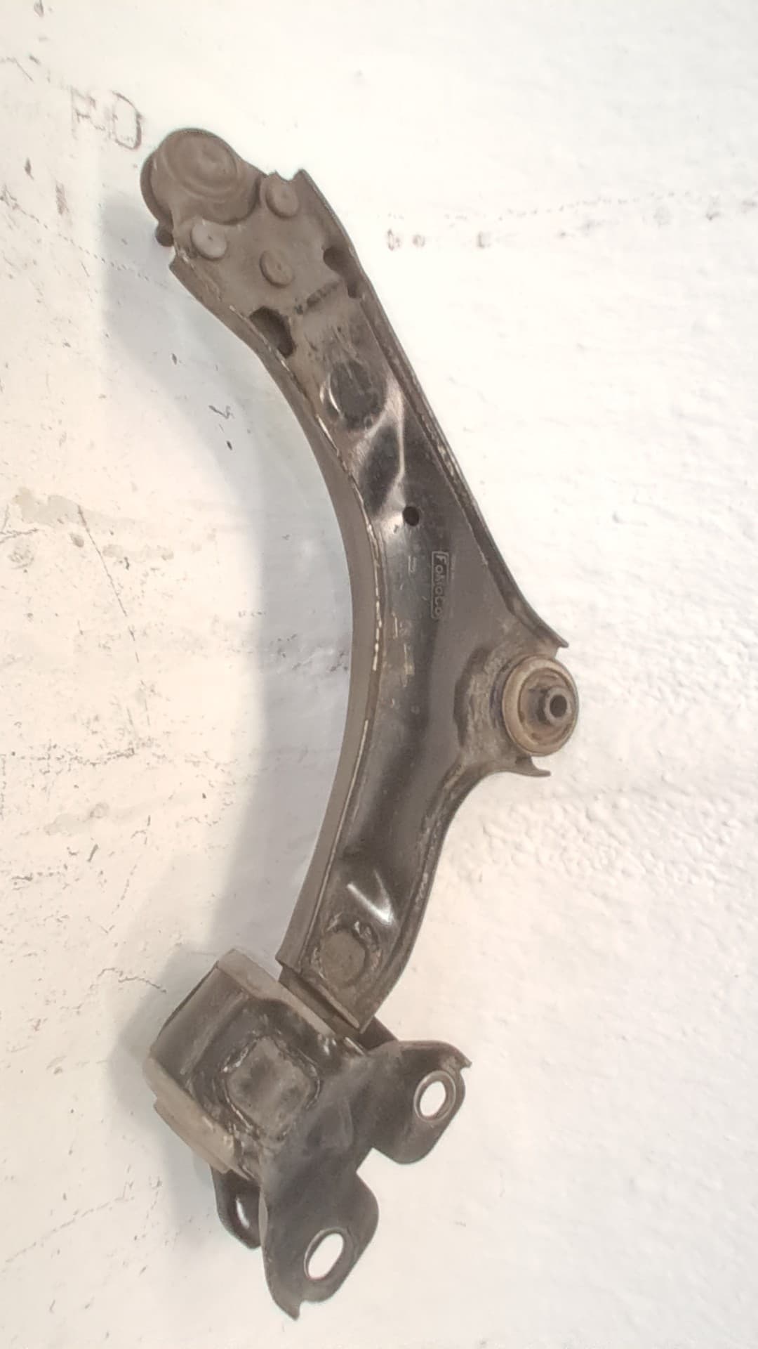 Brazo suspension inferior delantero derecho FORD MONDEO IV SEDAN (BA7)