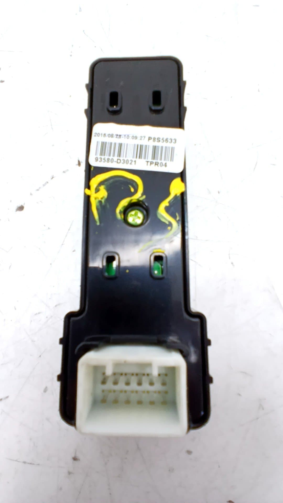 Mando elevalunas trasero izquierdo HYUNDAI TUCSON 2