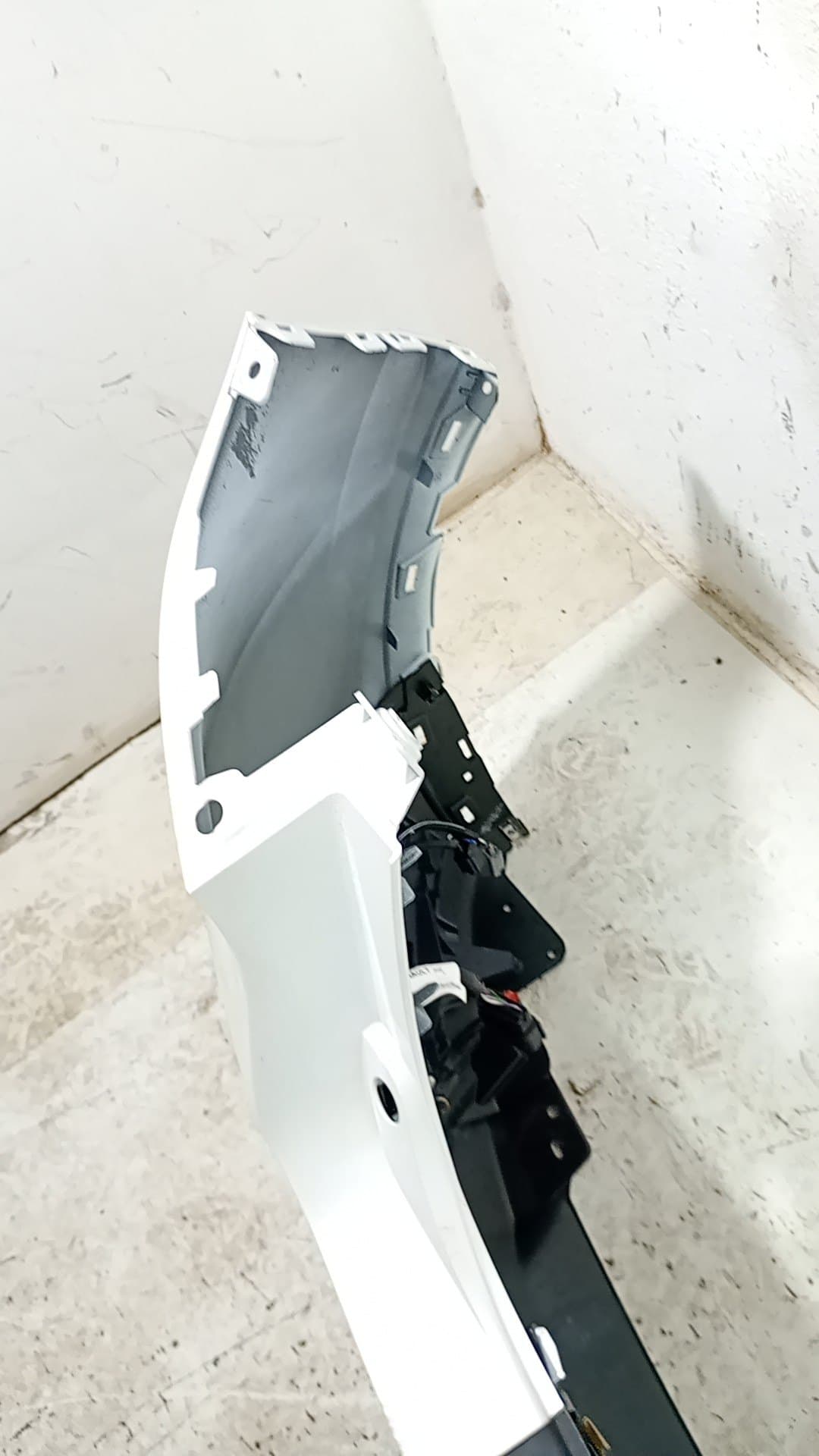 Paragolpes trasero RENAULT CAPTUR II 2