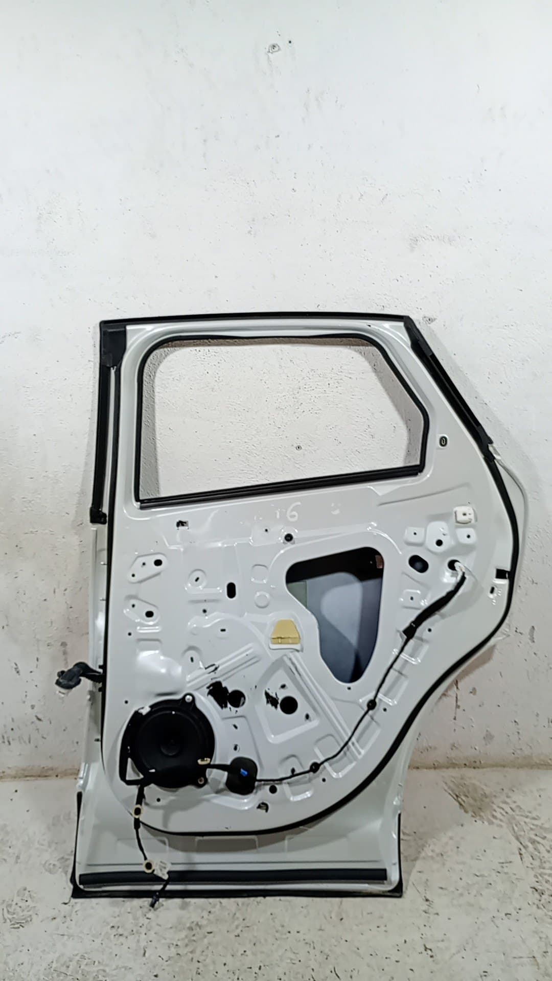 Puerta trasera derecha RENAULT CAPTUR II 3