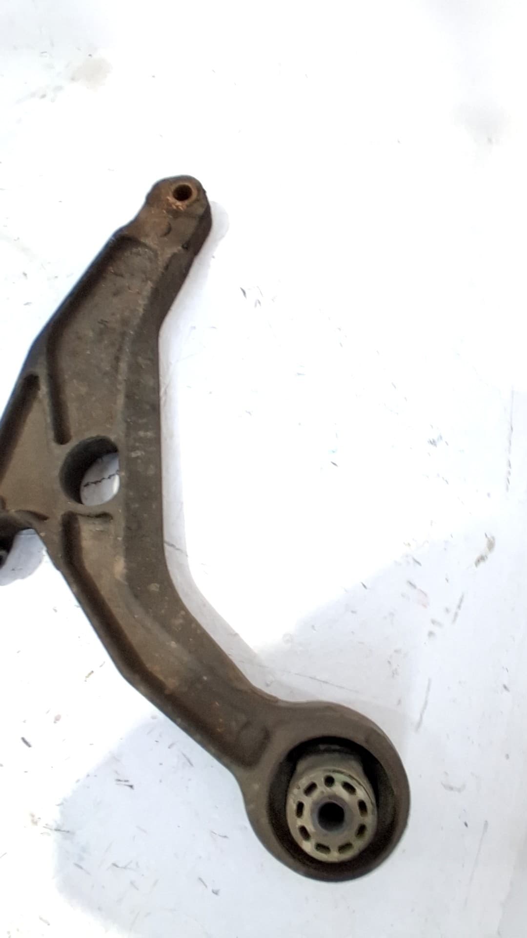 Brazo suspension inferior delantero derecho FIAT FREEMONT (345) 3