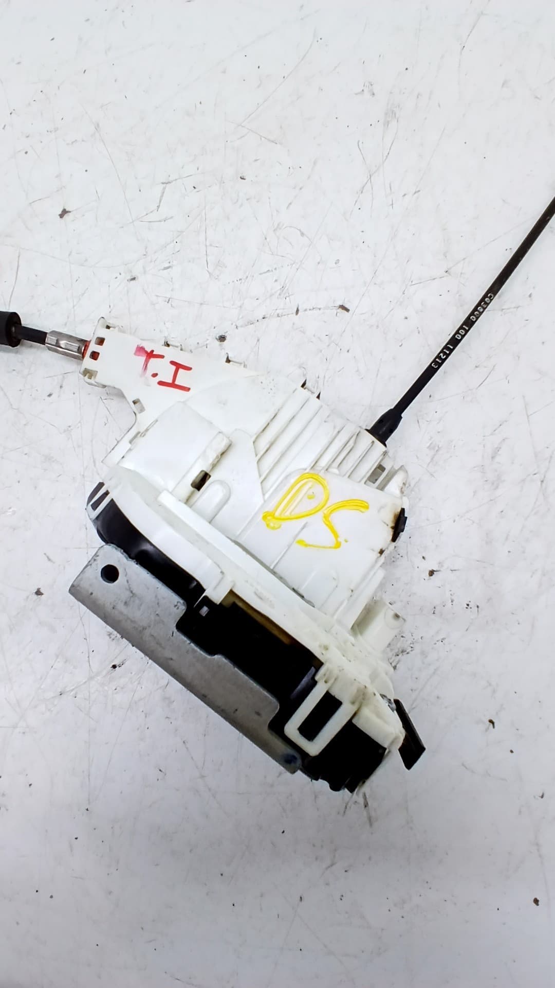 Cerradura puerta trasera izquierda FIAT FREEMONT (345) 3