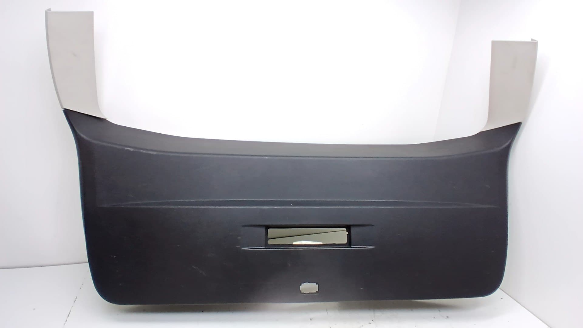 Guarnecido porton trasero FIAT FREEMONT (345)