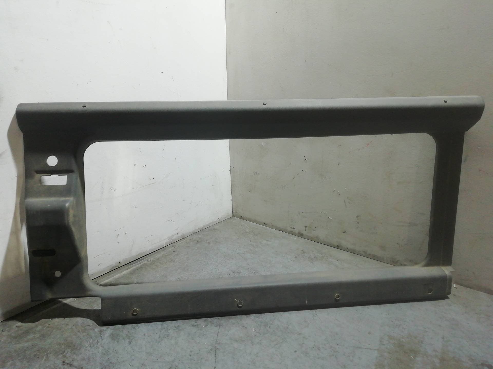 Plastico LAND ROVER DEFENDER (LD)