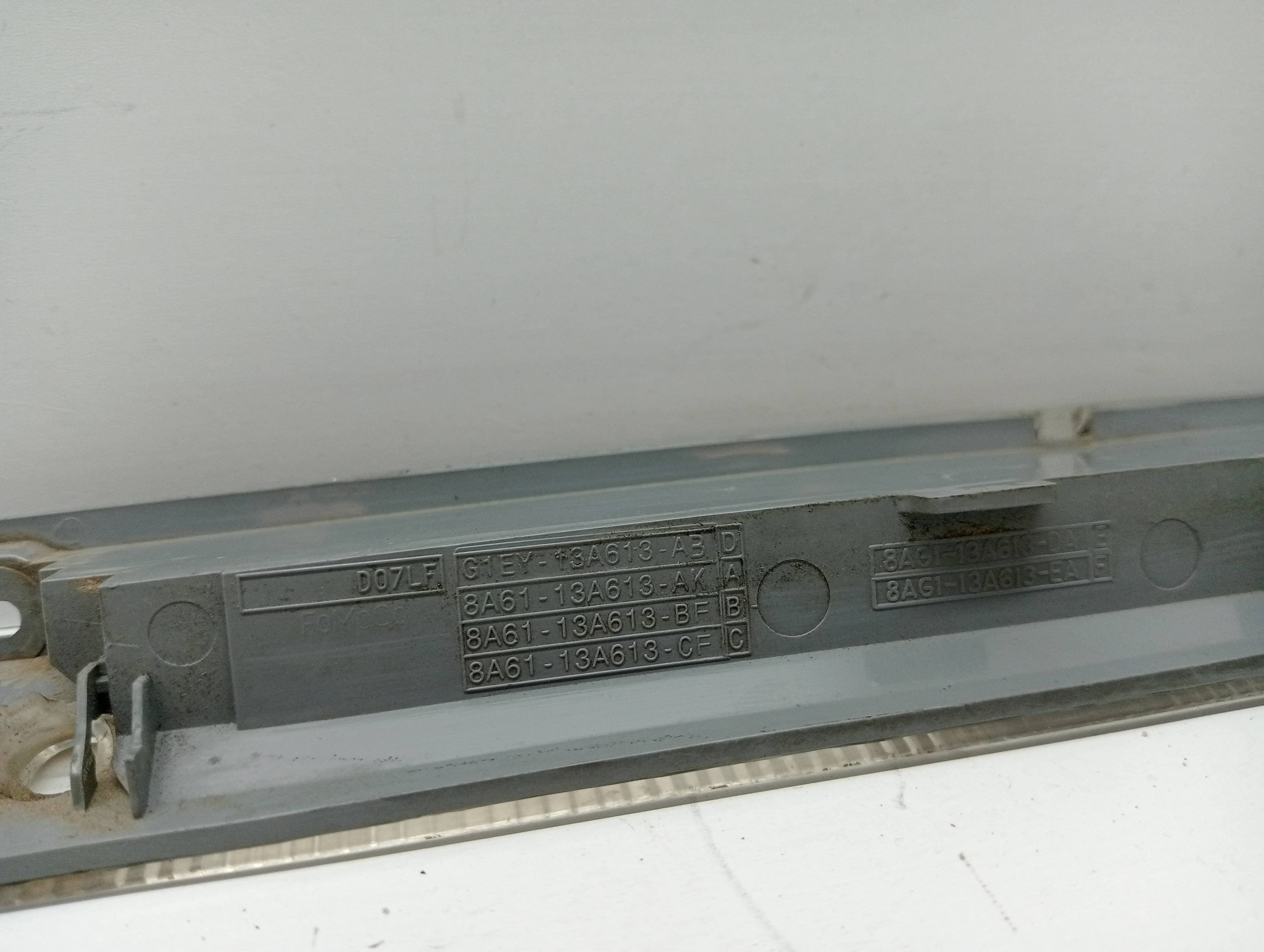 Luz central de freno FORD FOCUS LIM 2