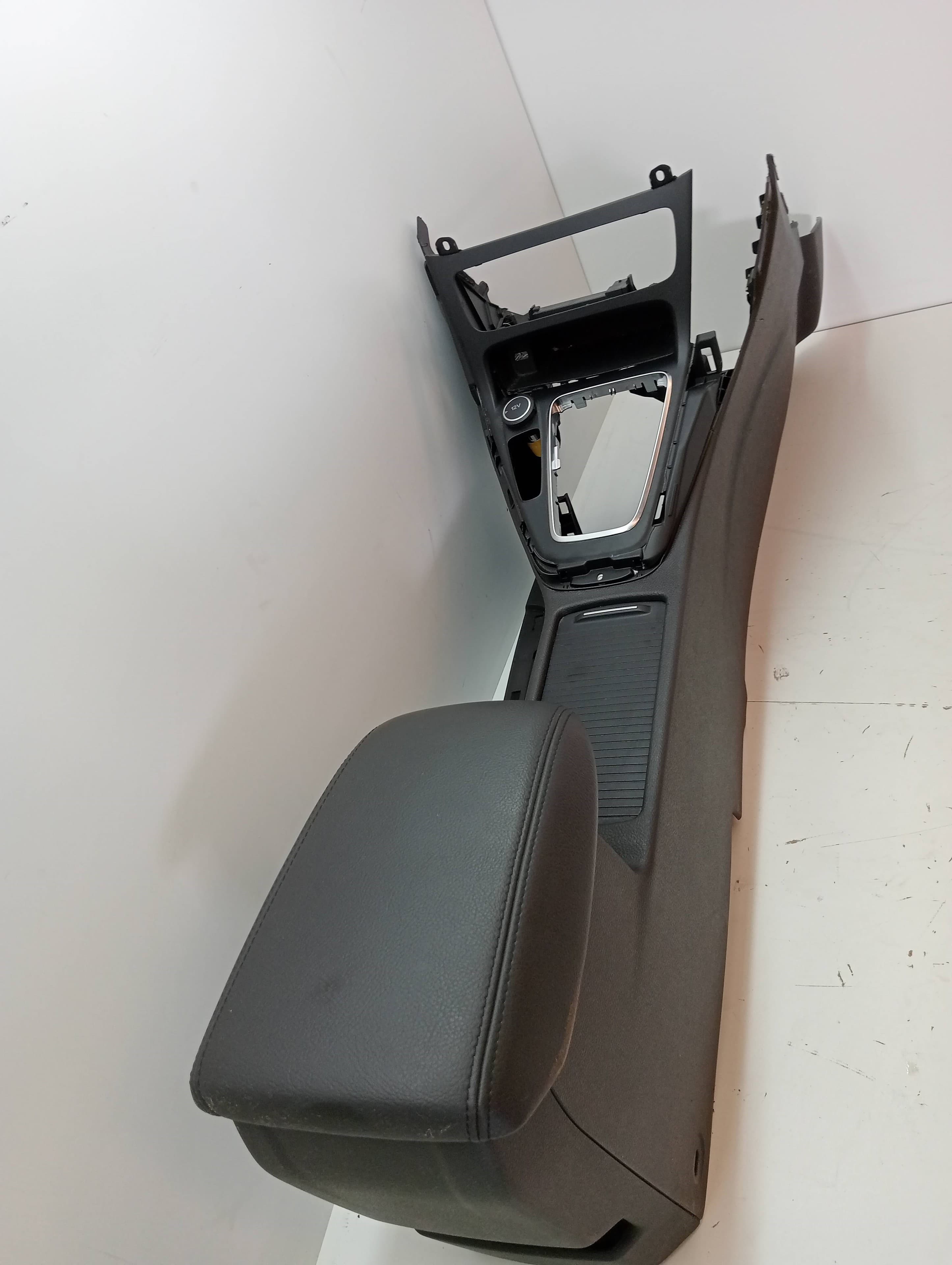 Consola central FORD FOCUS LIM 2