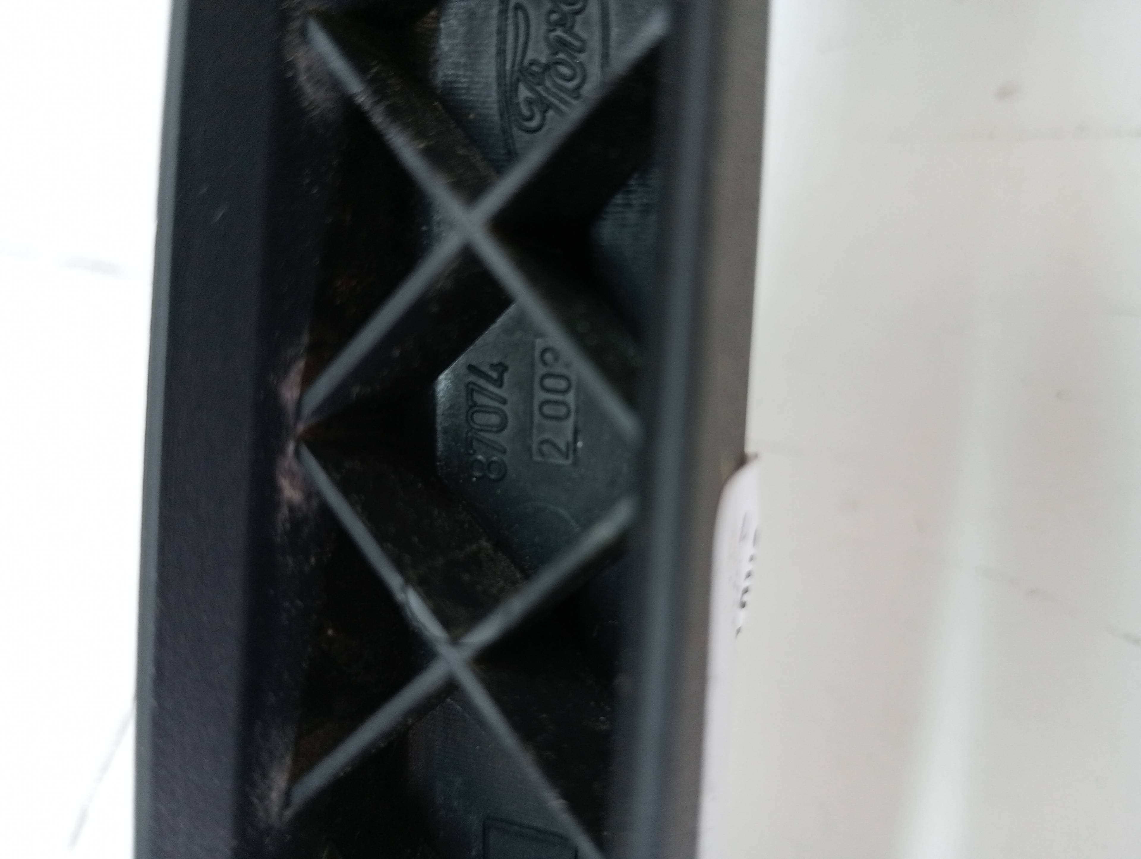 Brazo limpia trasero FORD FOCUS LIM 2